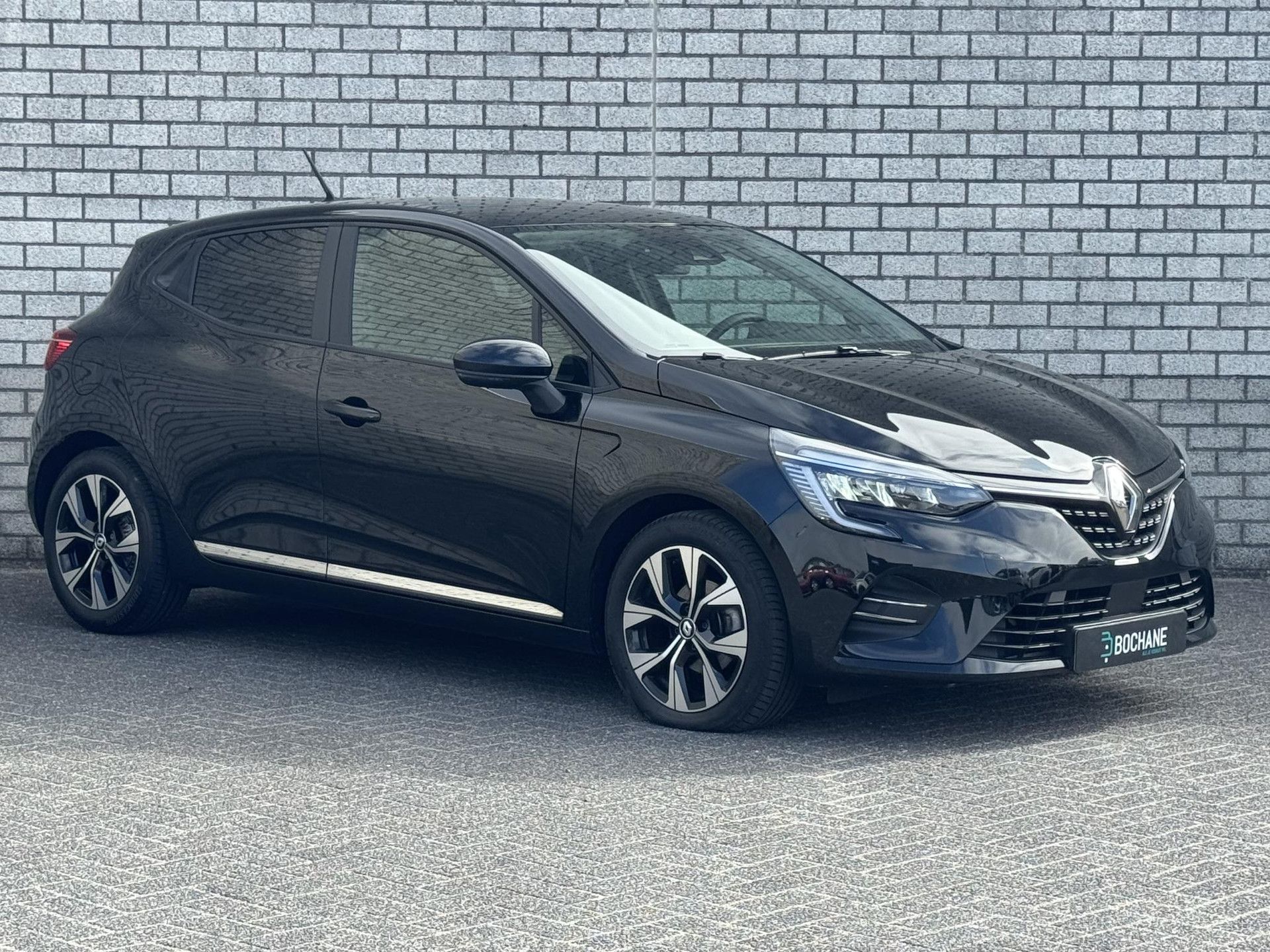 Renault Clio met kenteken S-432-KG – detailfoto