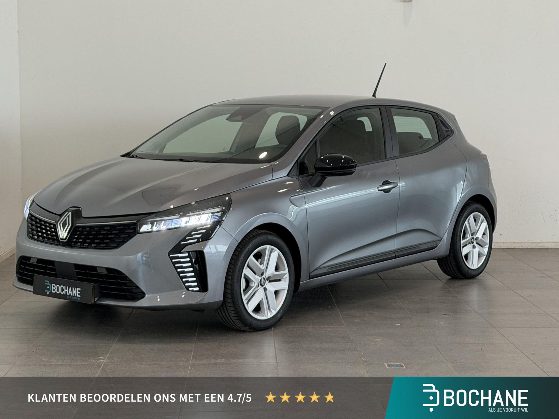 Renault Clio met kenteken Z-165-JJ – vooraanzicht