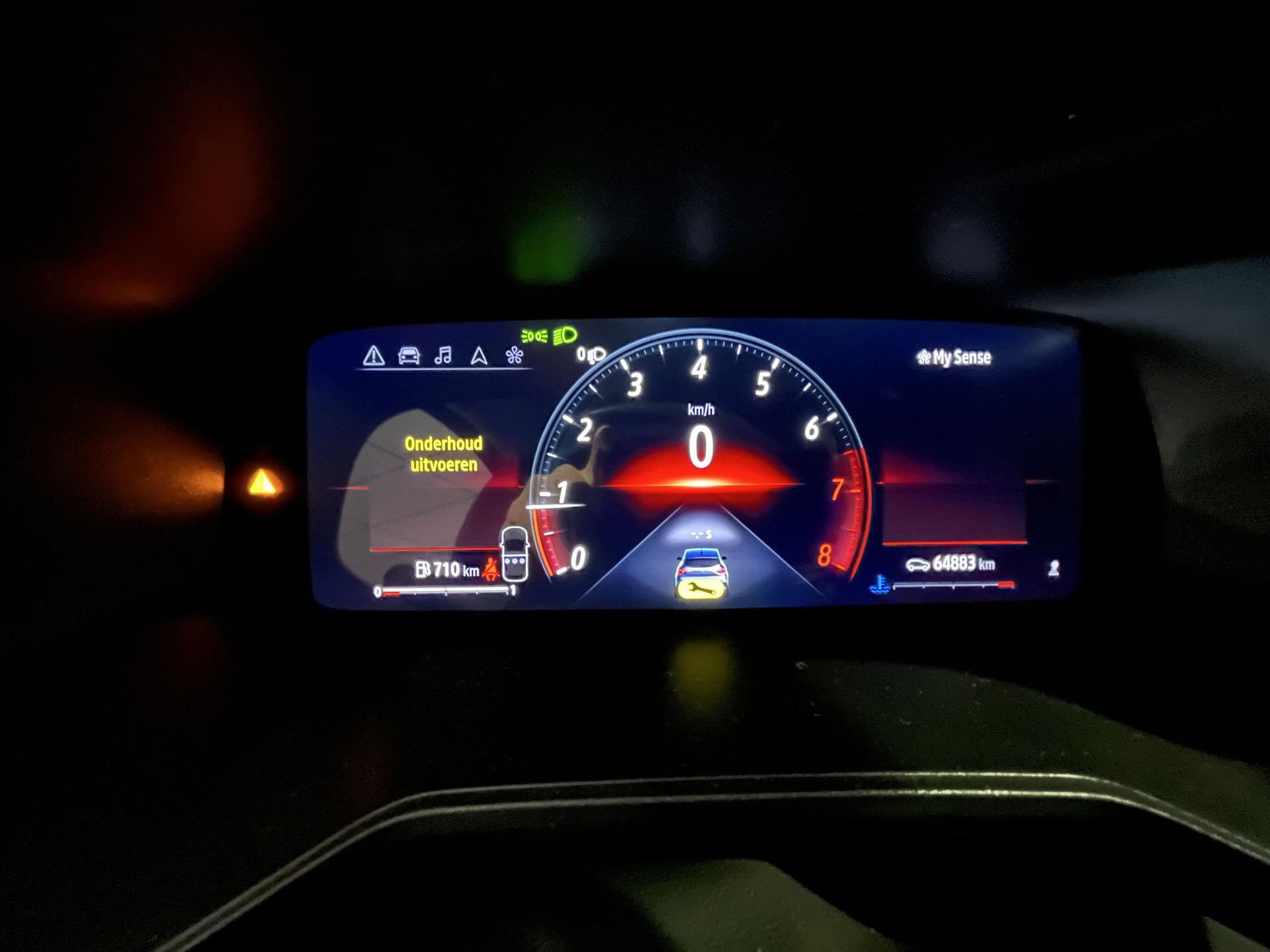 Renault Clio met kenteken Z-751-LP – dashboard