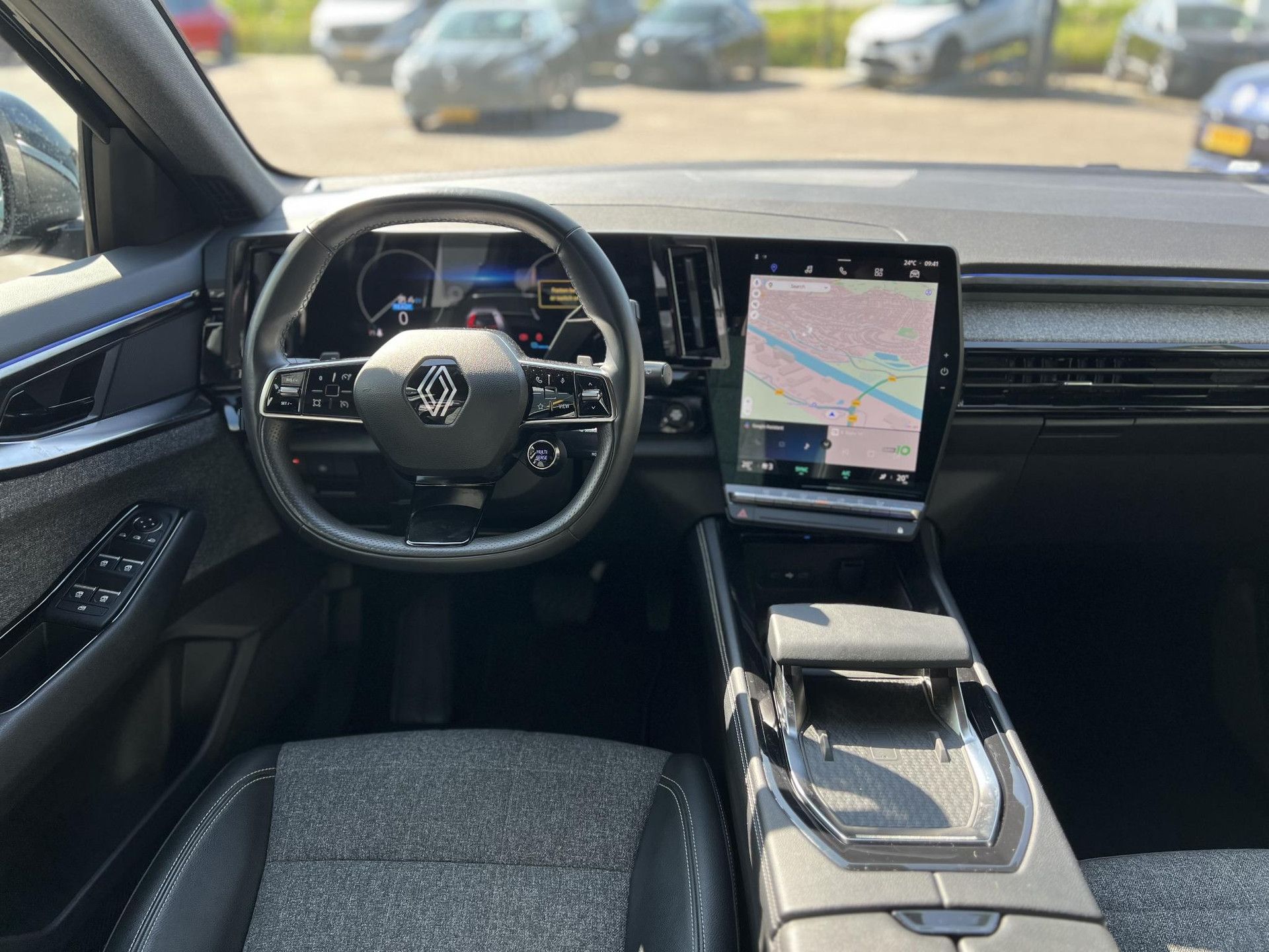 Renault Espace met kenteken GBN-89-H – interieur