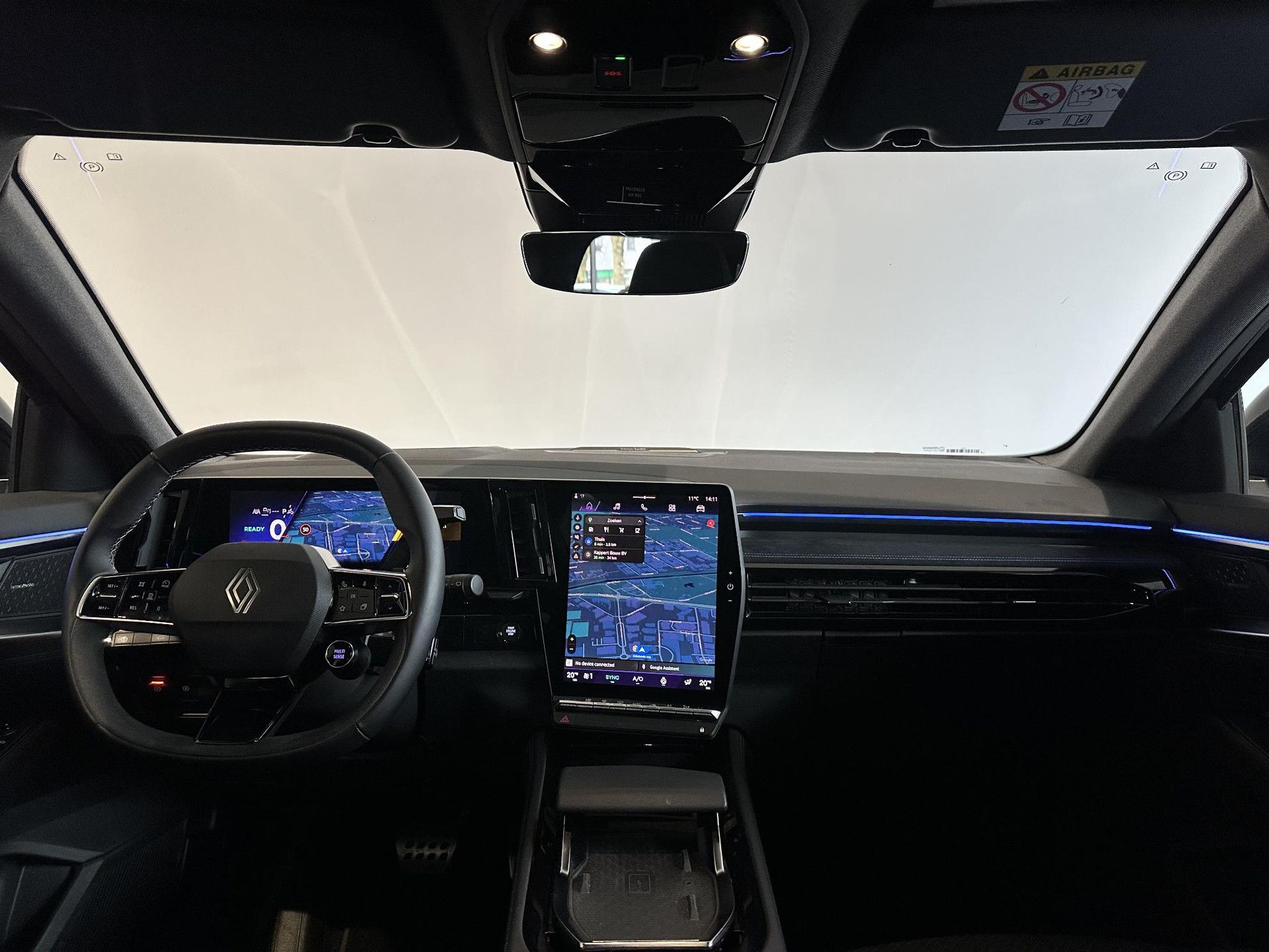 Renault Espace met kenteken HKB-97-D – interieur