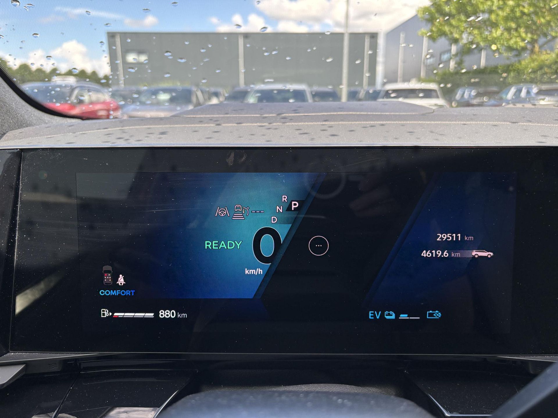 Renault Espace met kenteken JDF-78-Z – dashboard