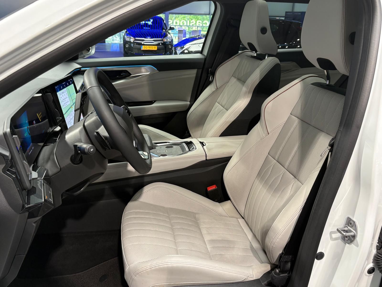 Renault Espace met kenteken JDF-81-Z – detailfoto
