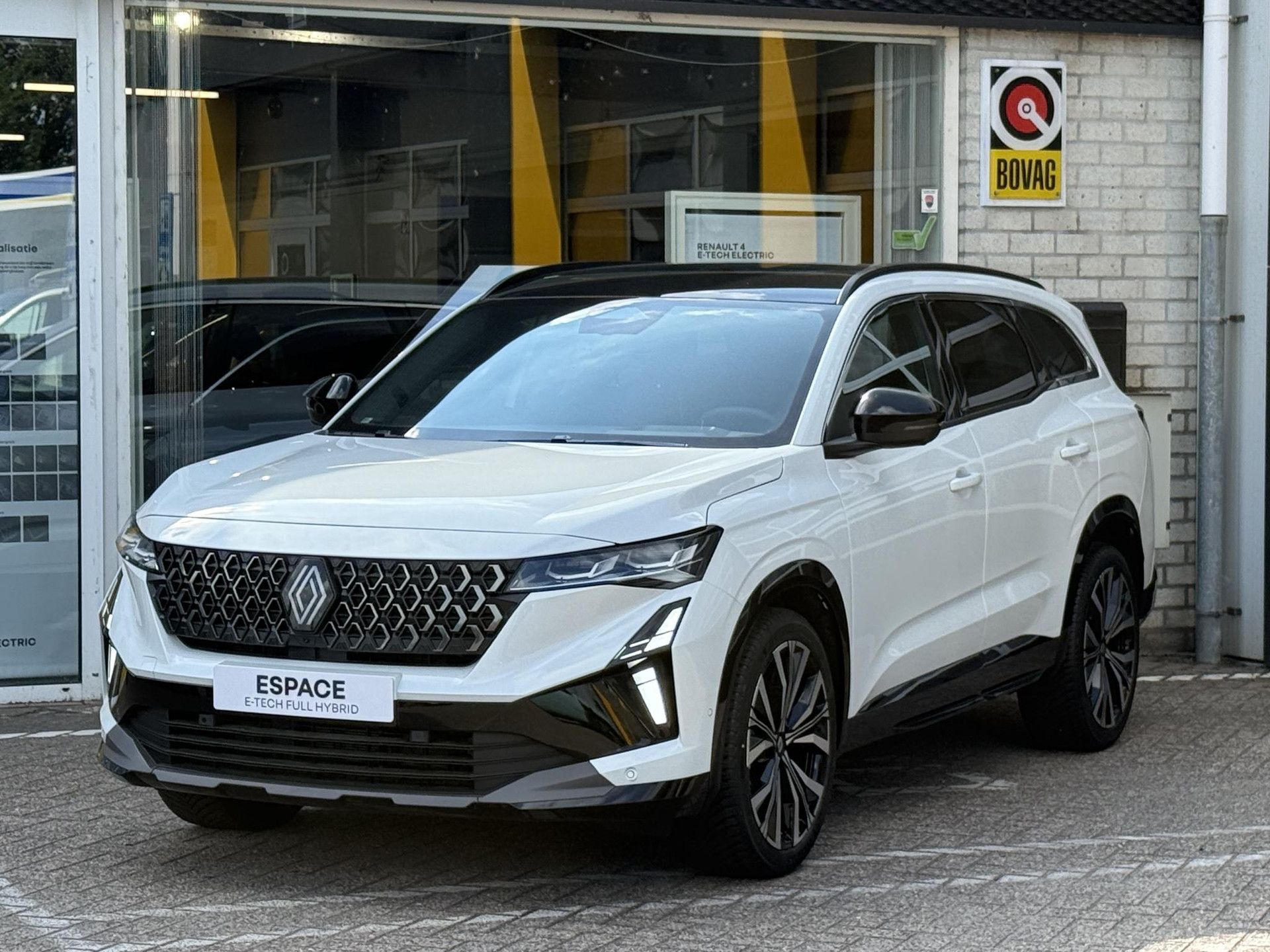 Renault Espace met kenteken JSV-61-G – achteraanzicht