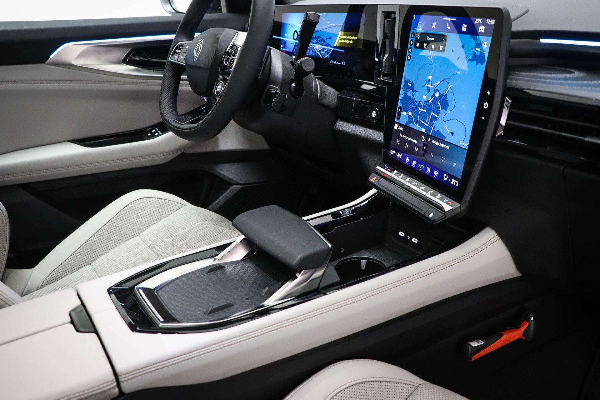 Renault Espace met kenteken JSV-64-G – interieur