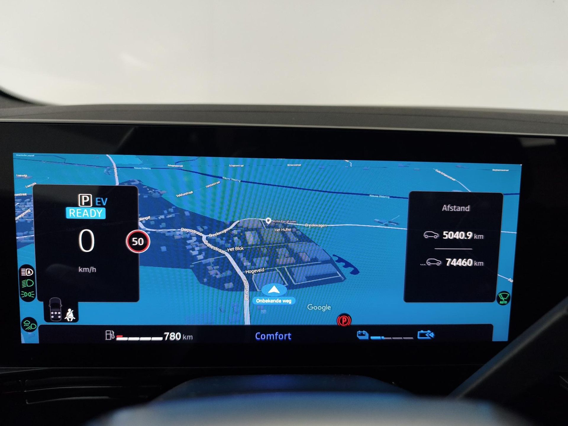 Renault Espace met kenteken JZH-32-L – dashboard