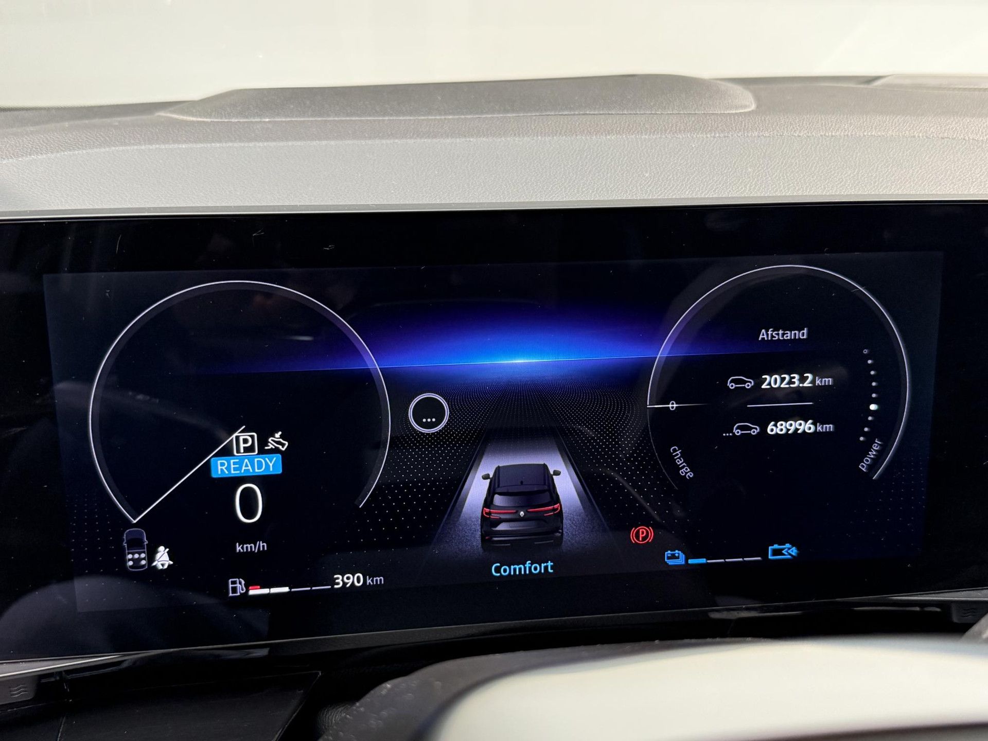 Renault Espace met kenteken X-204-ZV – dashboard