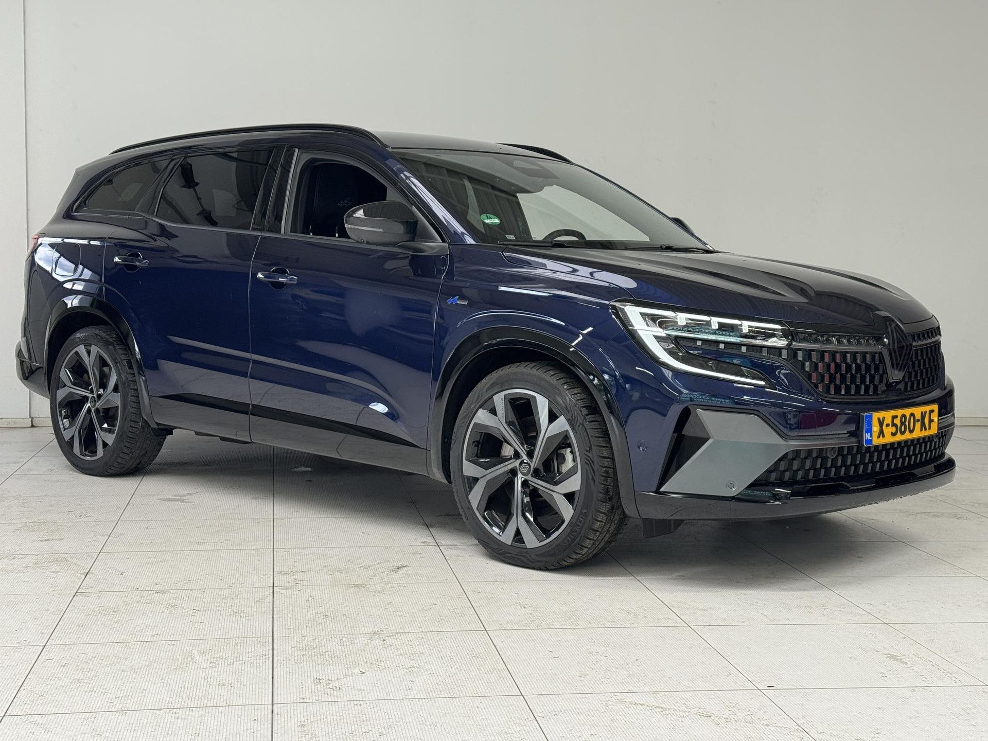 Renault Espace met kenteken X-580-KF – detailfoto