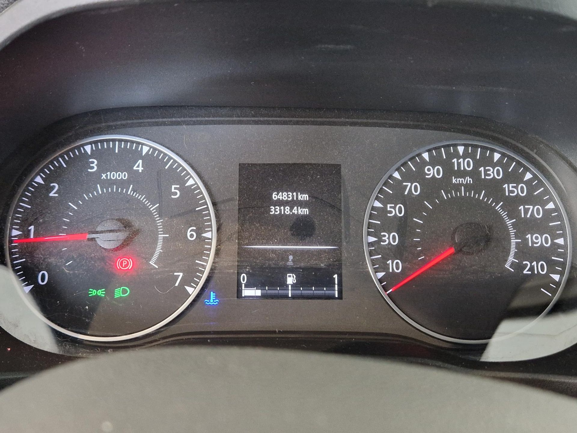 Renault Express met kenteken VPJ-55-N – interieur