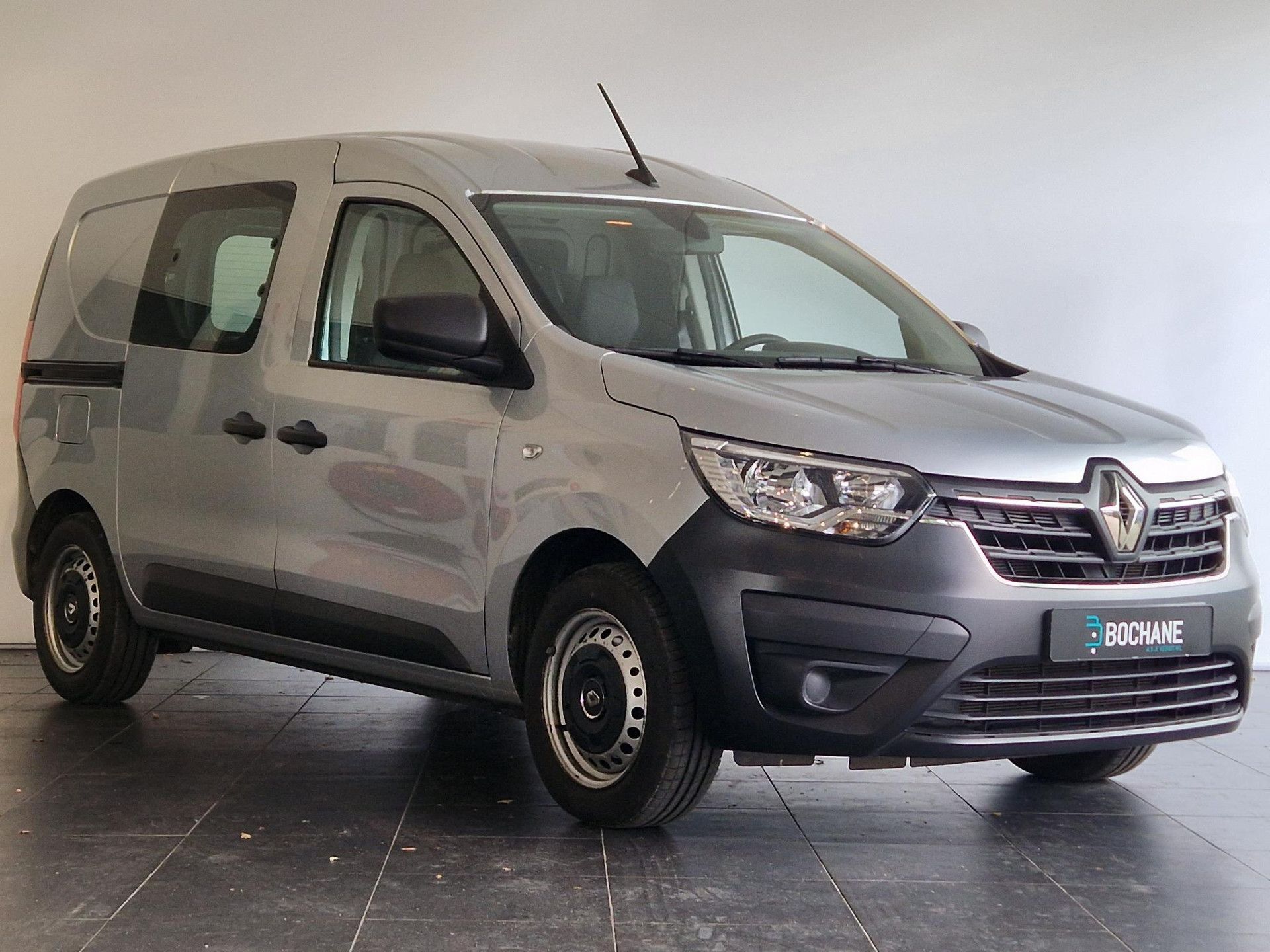 Renault Express met kenteken VPJ-55-N – dashboard