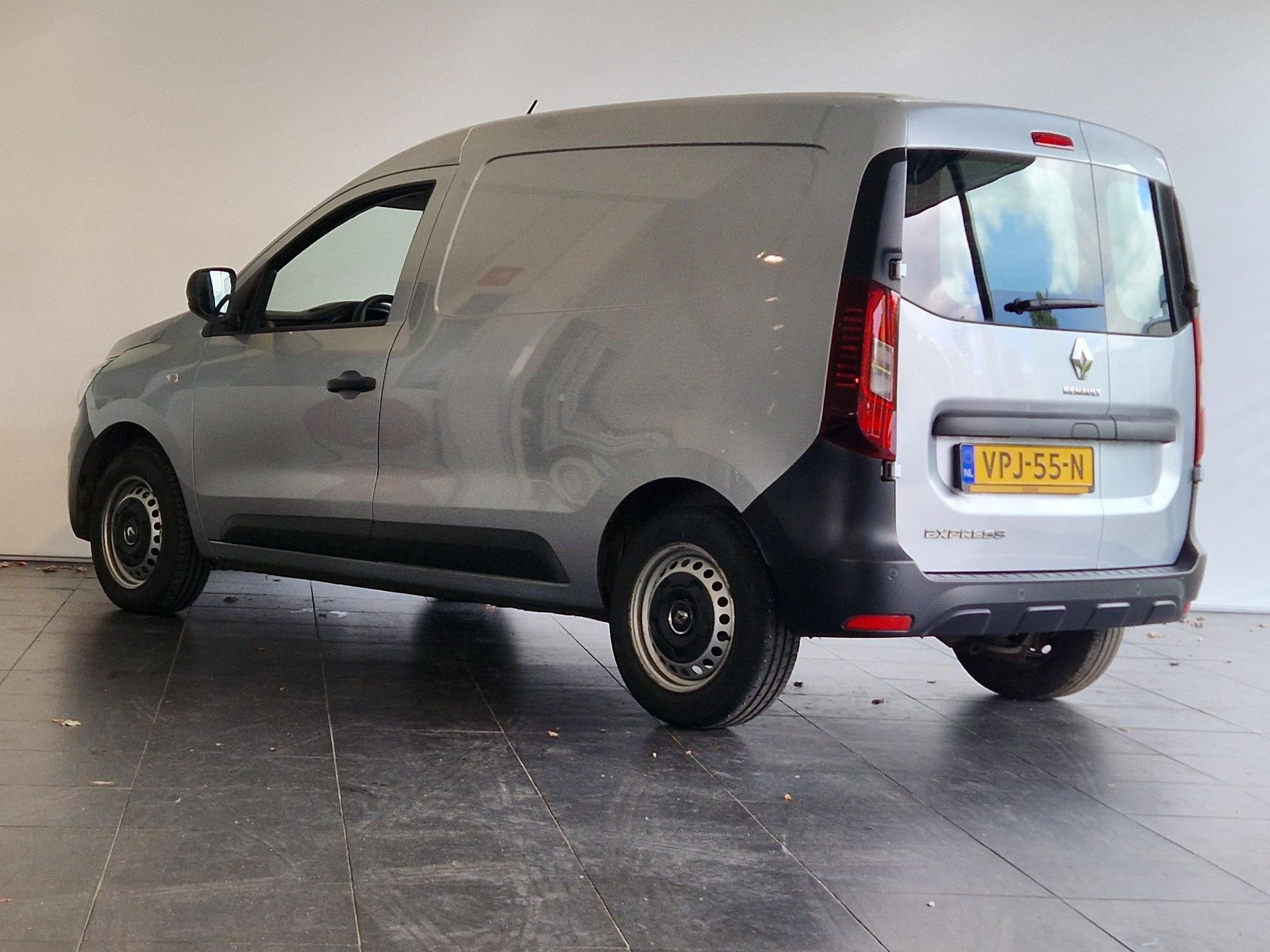 Renault Express met kenteken VPJ-55-N – detailfoto