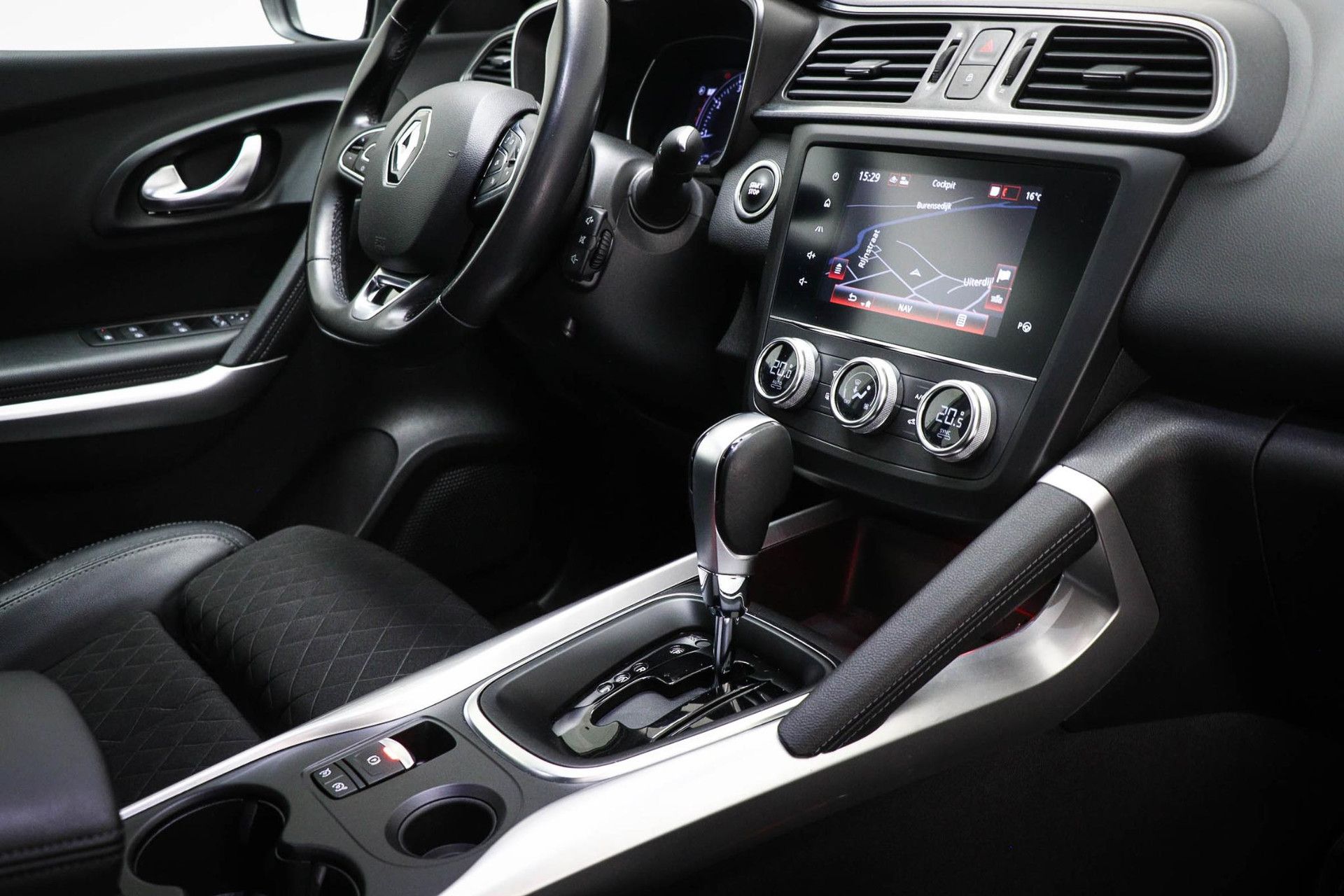Renault Kadjar met kenteken J-014-ZH – interieur