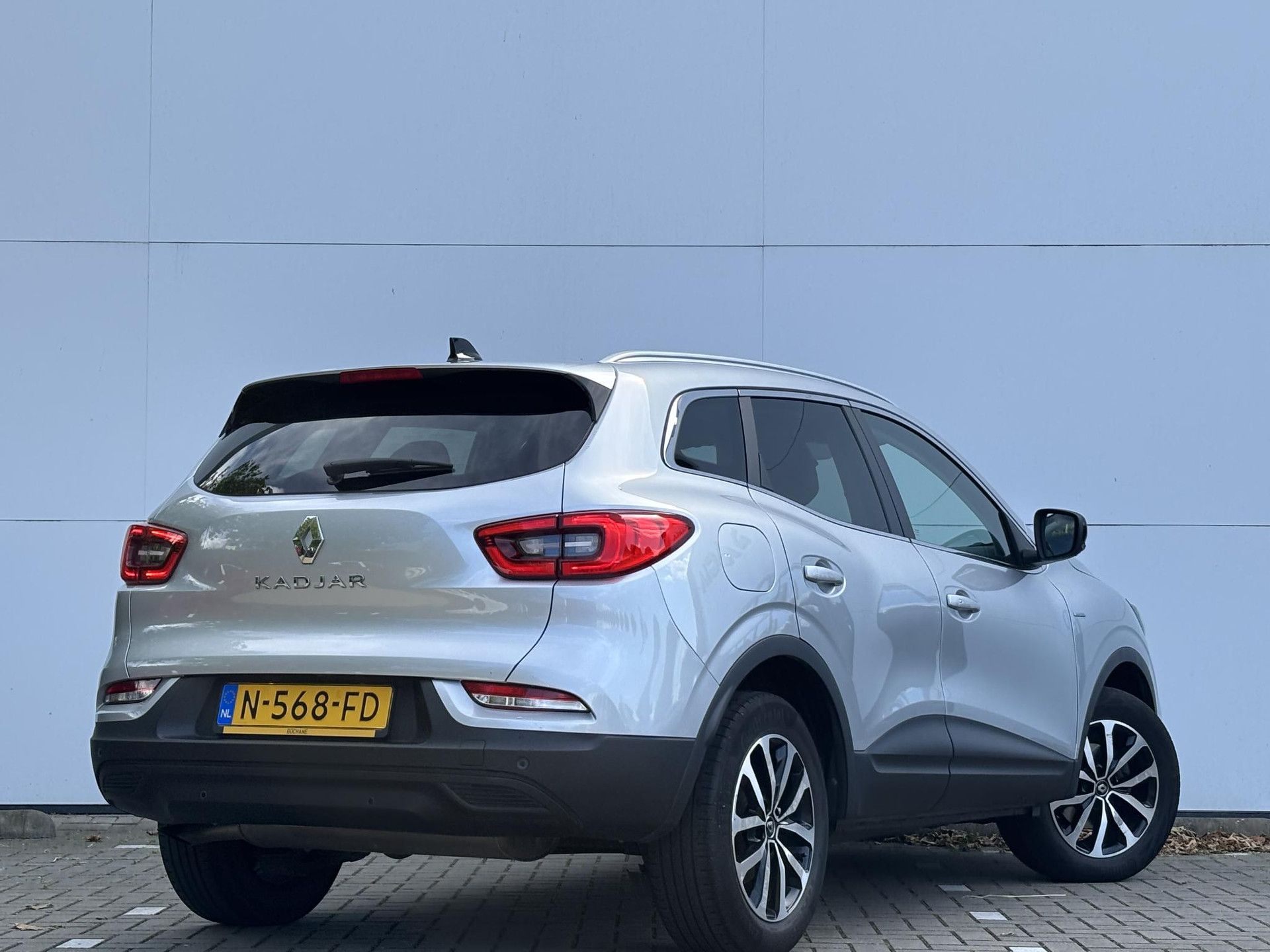 Renault Kadjar met kenteken N-568-FD – achteraanzicht
