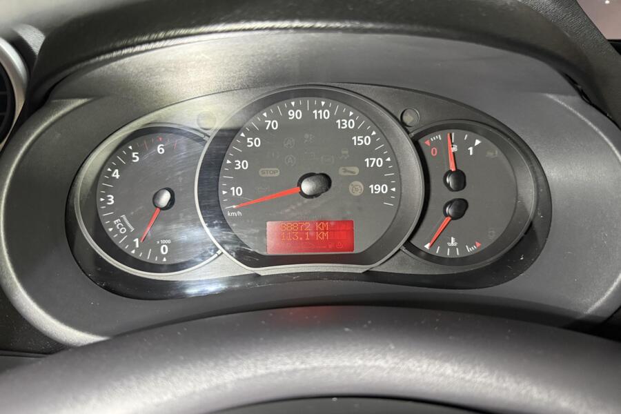 Renault Kangoo met kenteken V-017-TK – dashboard