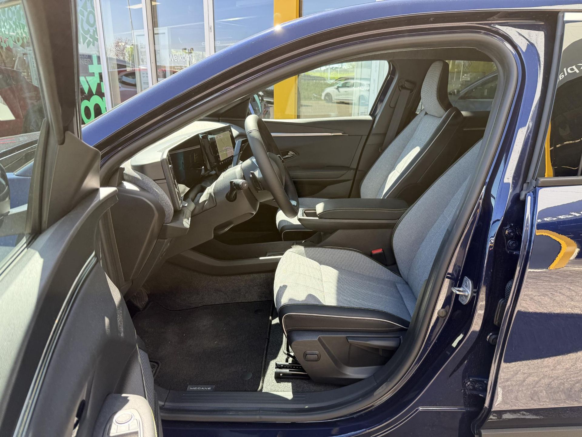Renault MeganeE-Tech met kenteken JDX-57-F – dashboard
