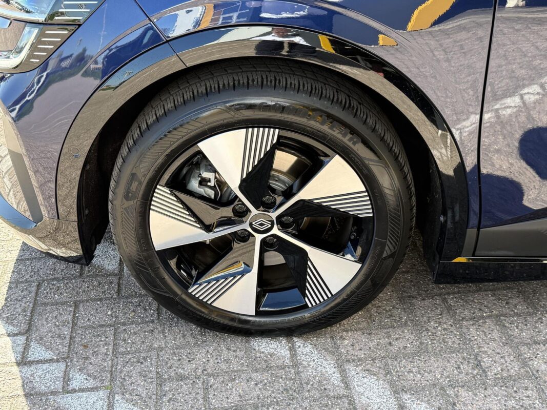 Renault MeganeE-Tech