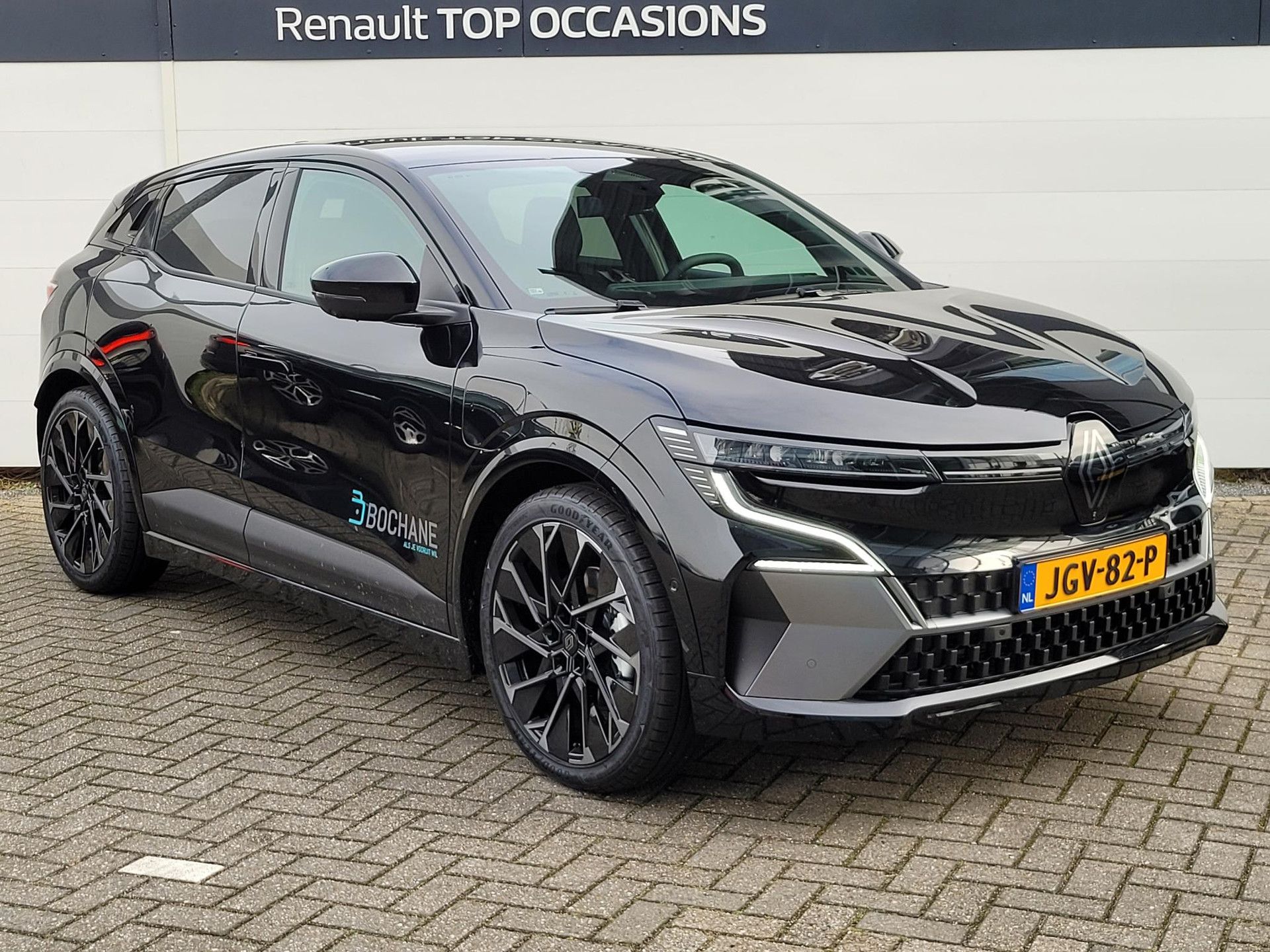 Renault MeganeE-Tech met kenteken JGV-82-P – detailfoto