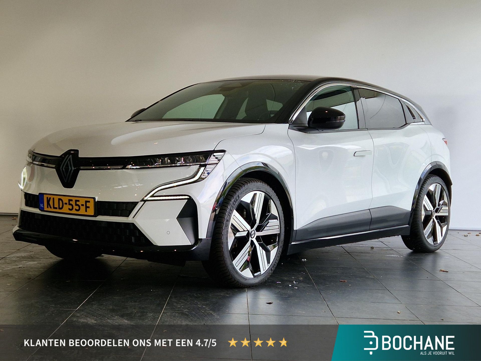 Renault MeganeE-Tech met kenteken KLD-55-F – vooraanzicht