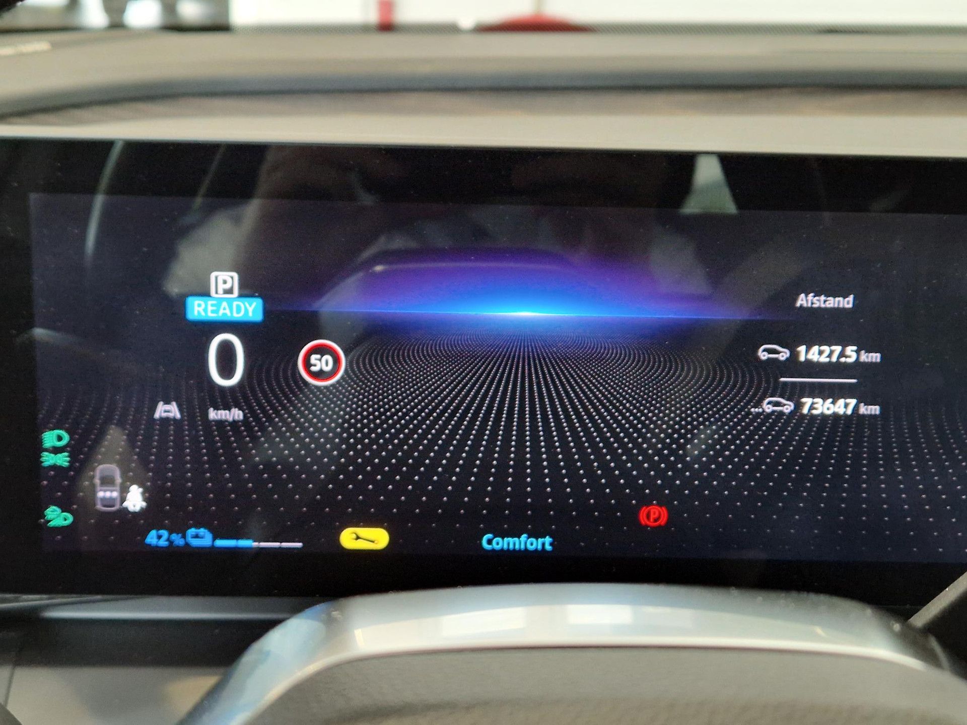 Renault MeganeE-Tech met kenteken KLD-55-F – dashboard