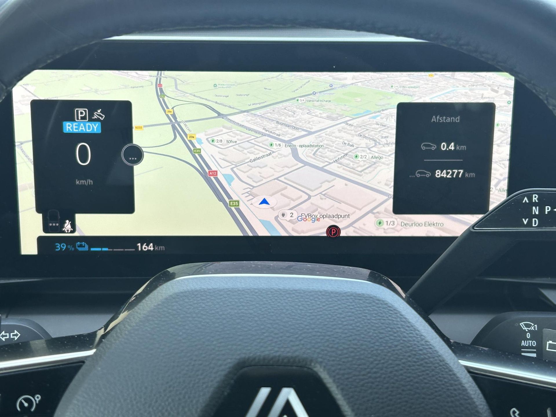 Renault MeganeE-Tech met kenteken S-290-GB – dashboard