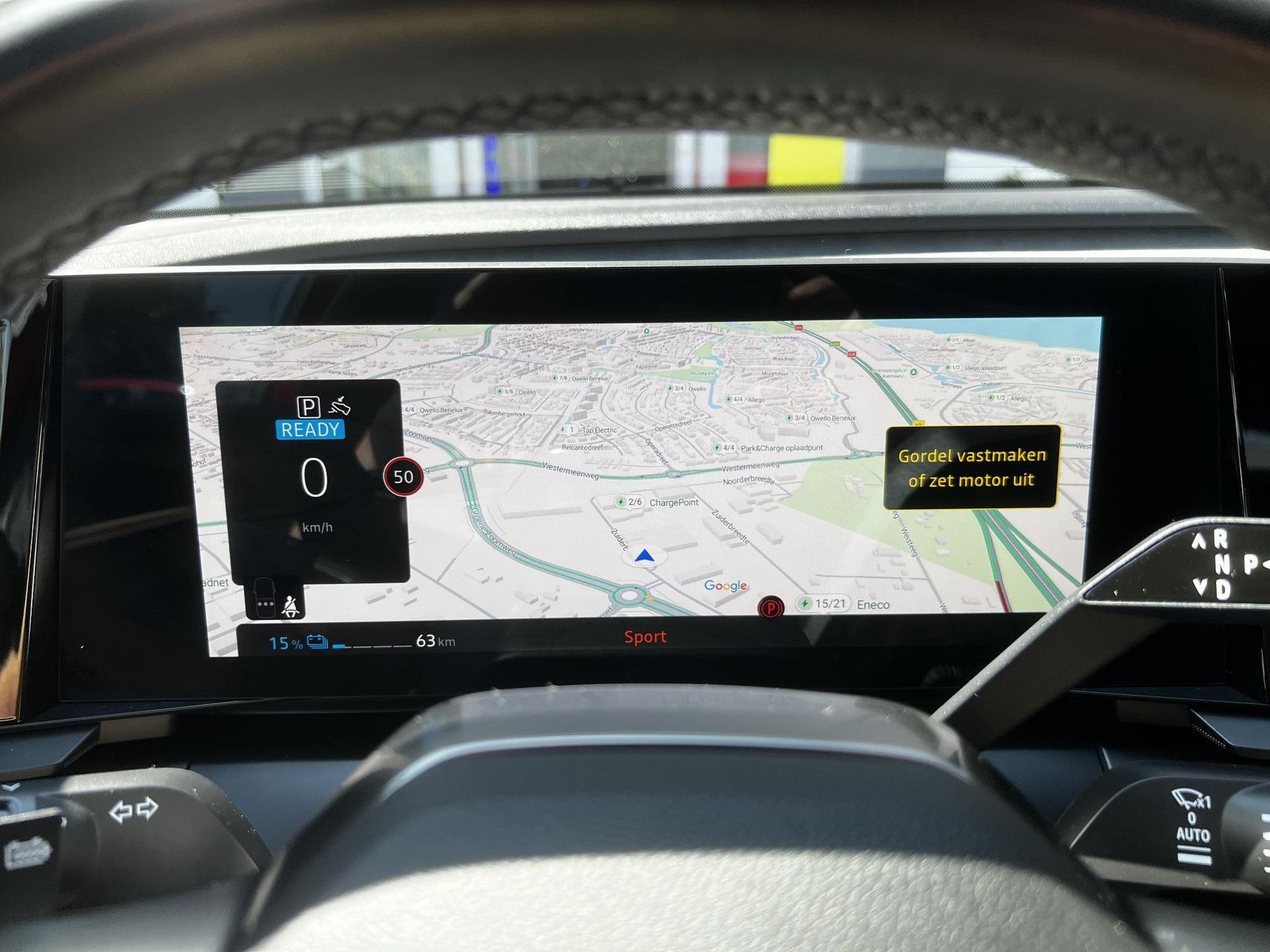 Renault MeganeE-Tech met kenteken T-385-ZH – dashboard