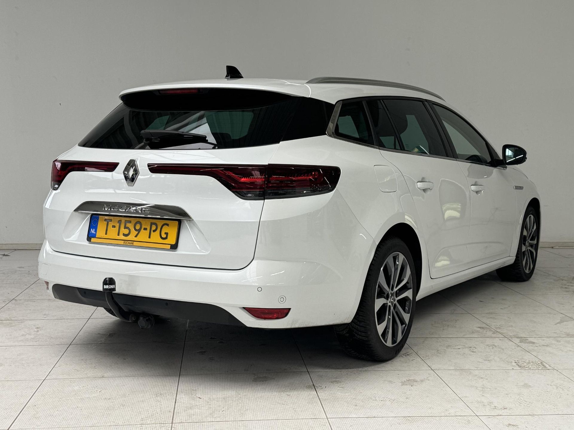 Renault MéganeEstate met kenteken T-159-PG – achteraanzicht