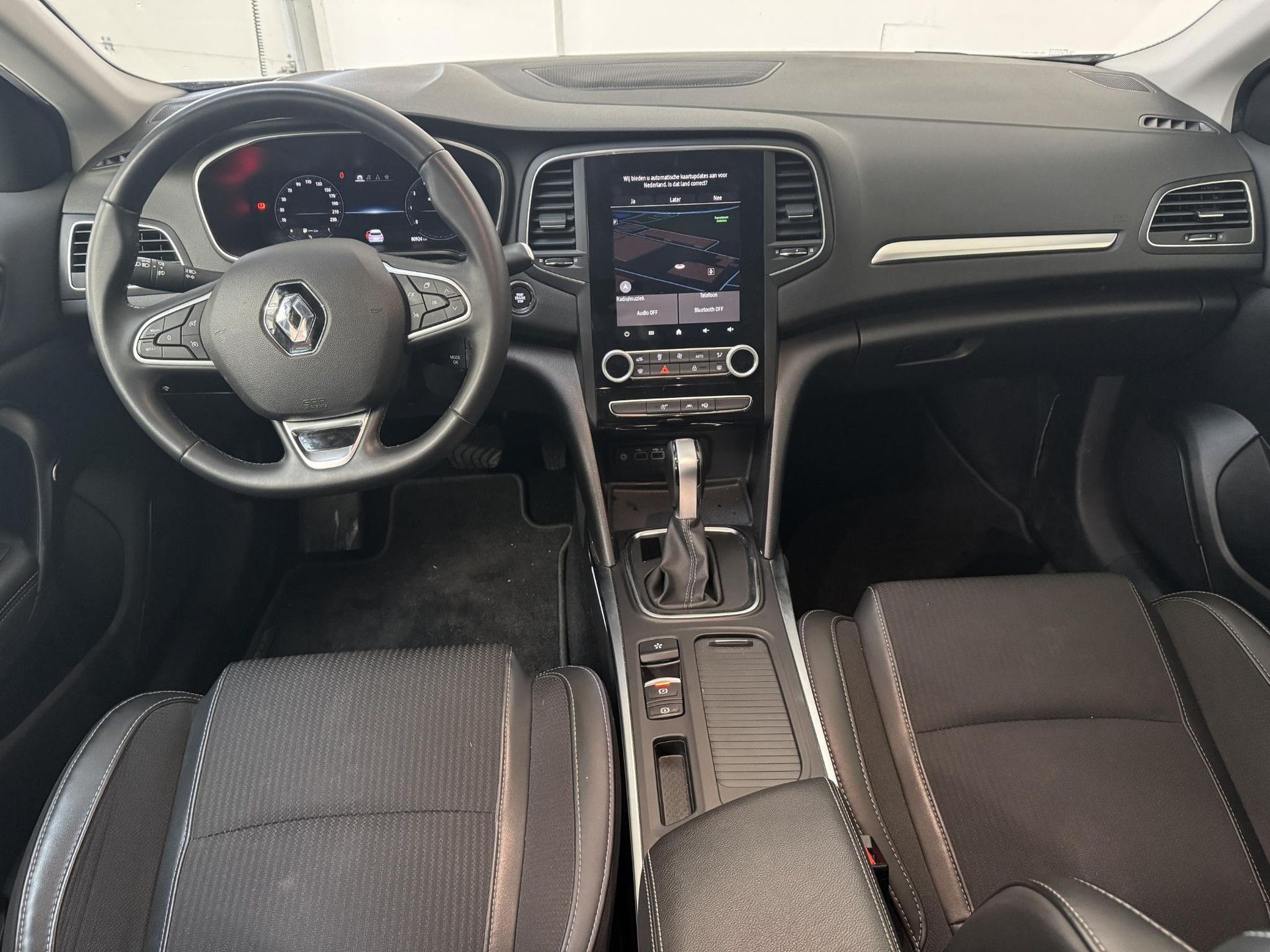 Renault MéganeEstate met kenteken T-221-HB – interieur