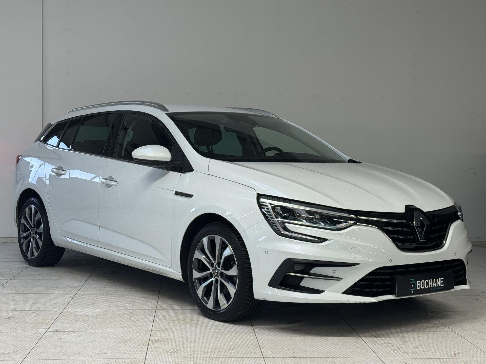 Renault MéganeEstate met kenteken T-221-HB – detailfoto