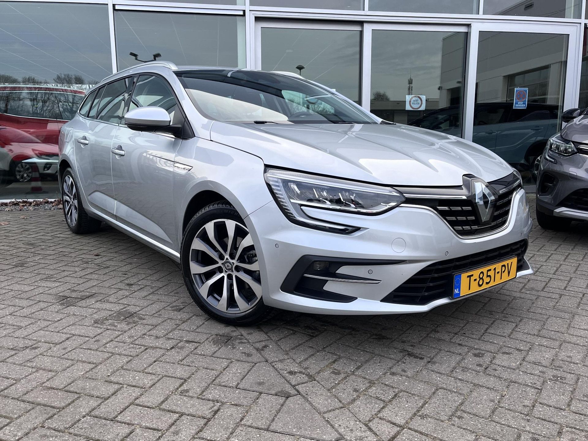 Renault MéganeEstate met kenteken T-851-PV – detailfoto