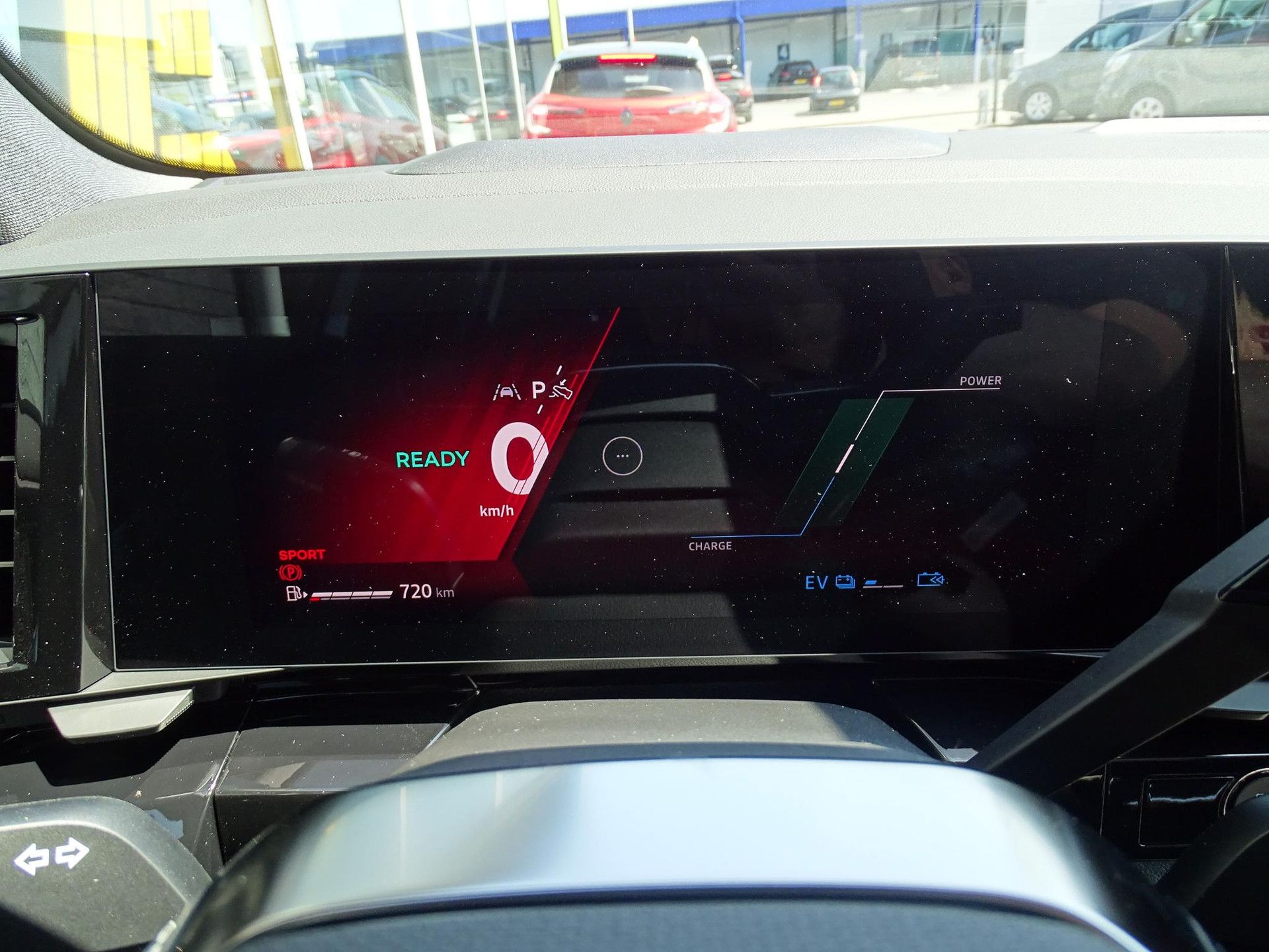 Renault Rafale met kenteken HTH-03-Z – dashboard
