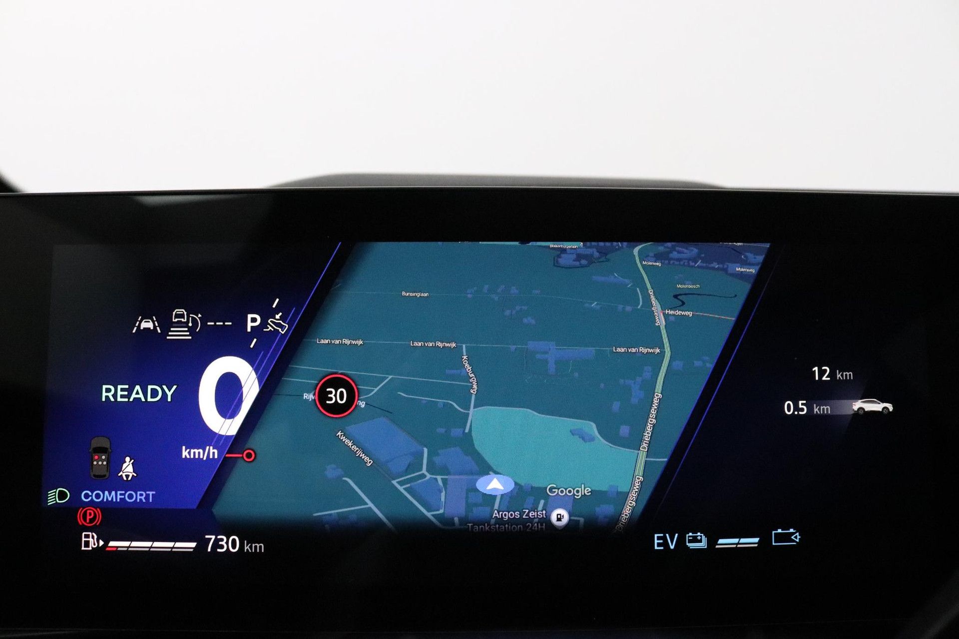 Renault Rafale met kenteken JTR-41-K – dashboard