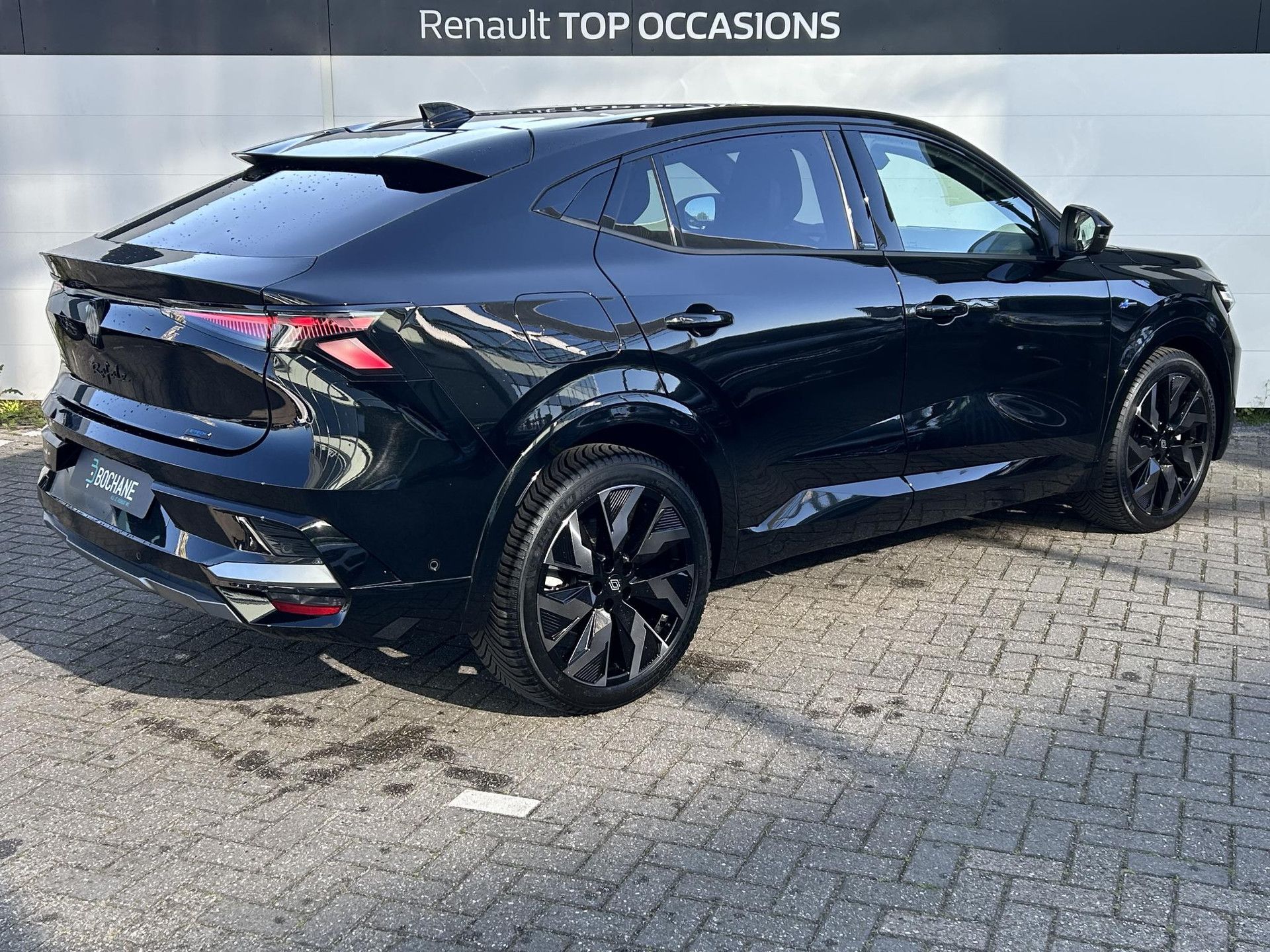 Renault Rafale met kenteken KFT-32-V – achteraanzicht