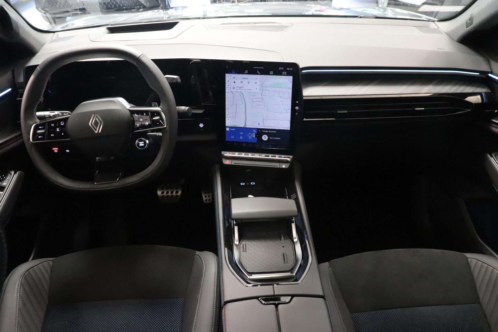 Renault Rafale met kenteken KKN-35-K – interieur
