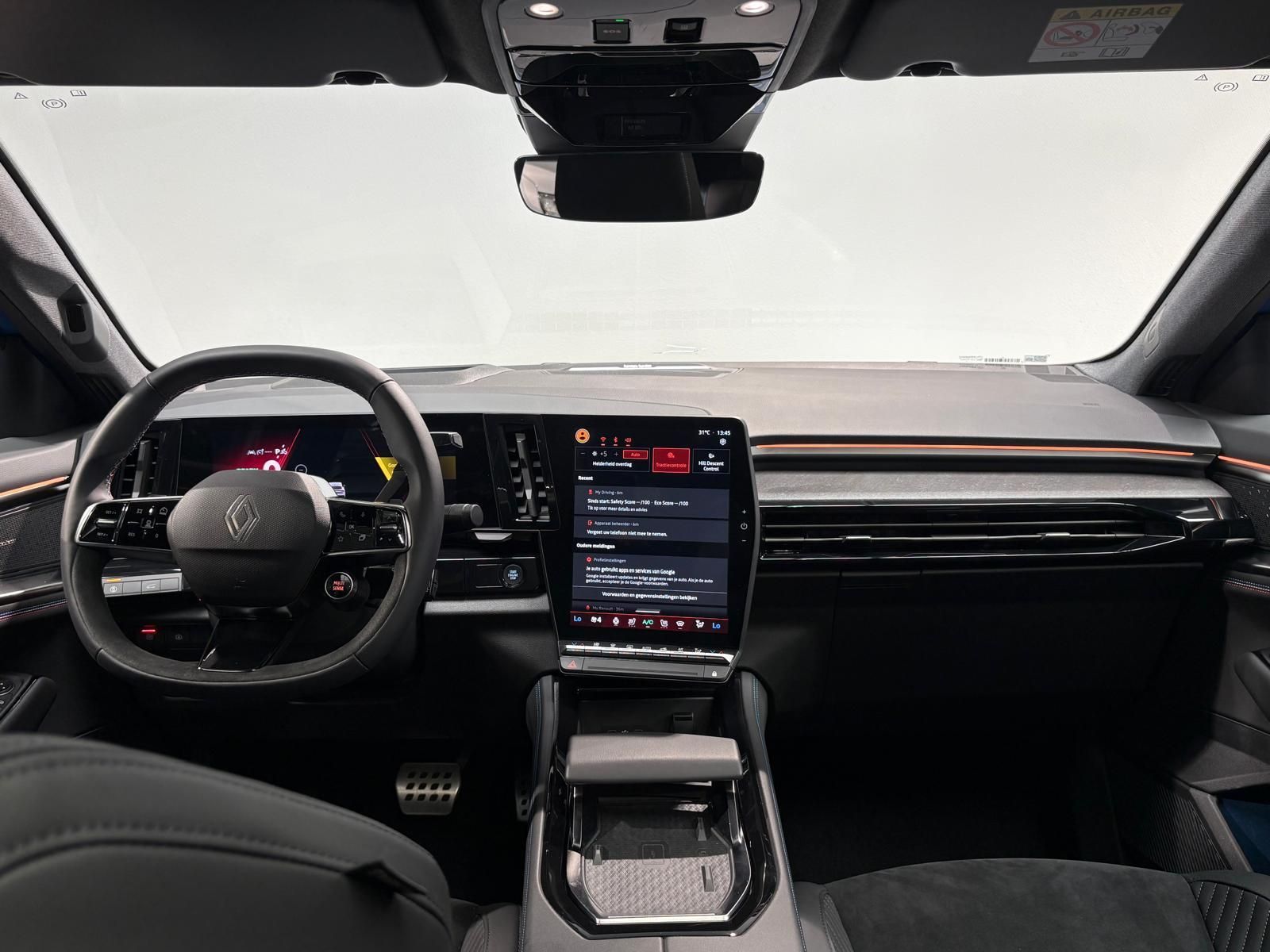 Renault Rafale met kenteken KKZ-25-R – interieur