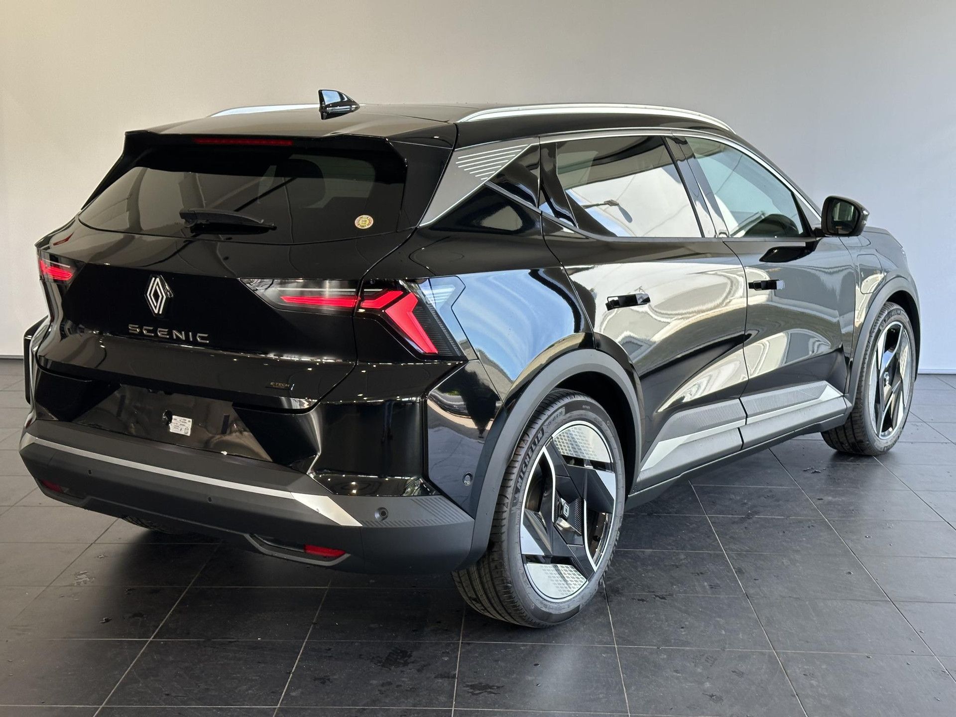Renault Scénic met kenteken HVF-29-K – achteraanzicht