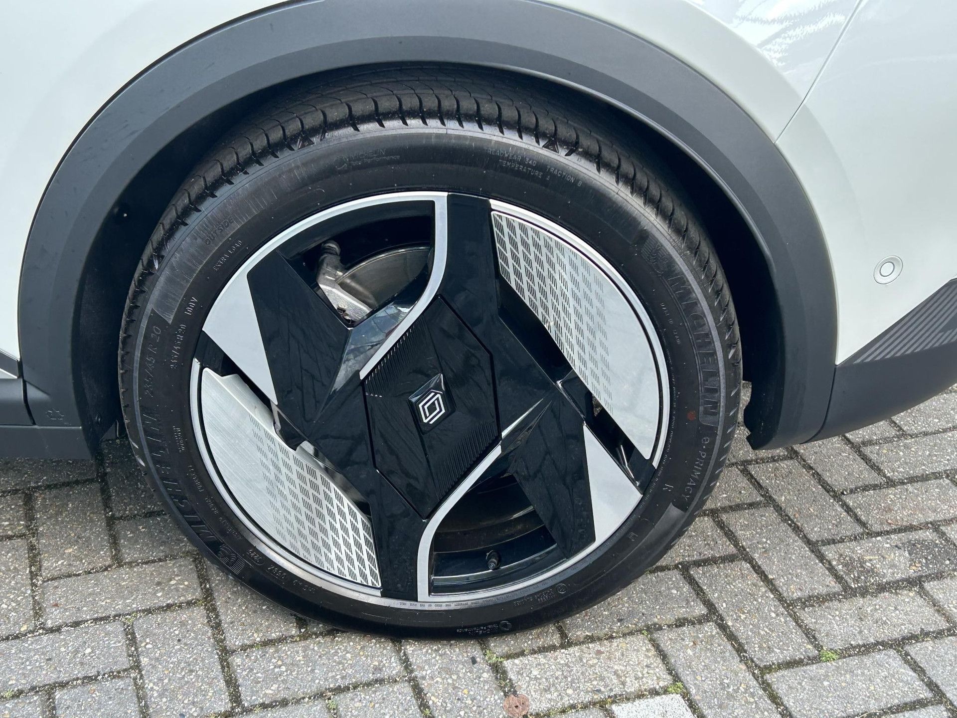 Renault Scénic met kenteken JGV-09-R – interieur