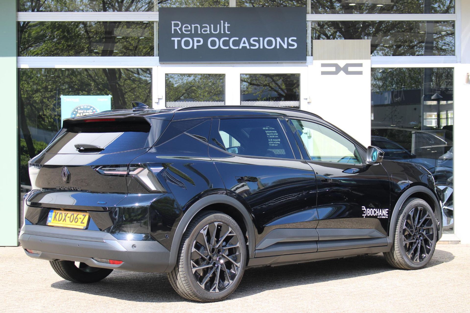 Renault Scénic met kenteken KDX-06-Z – achteraanzicht