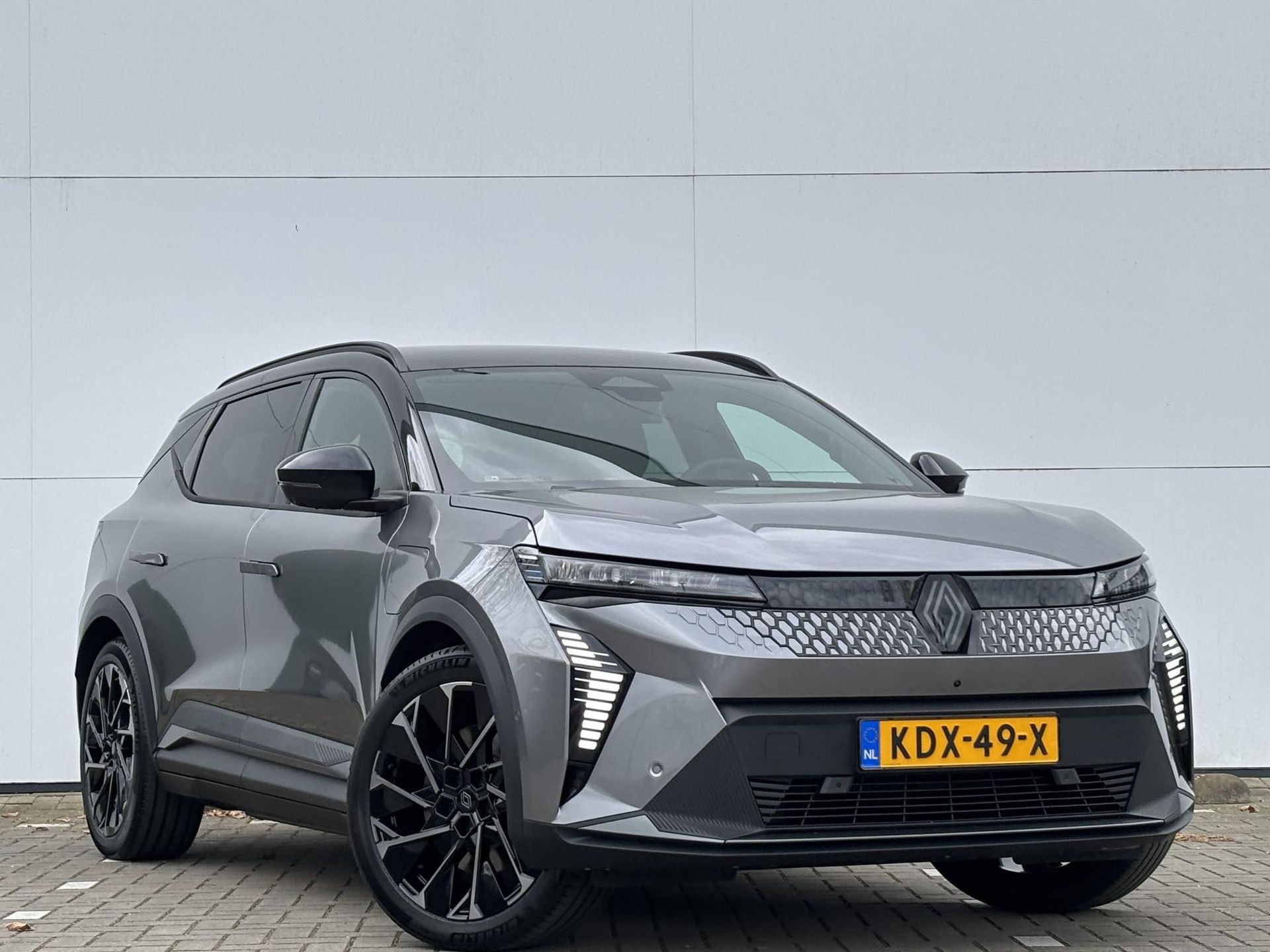 Renault Scénic met kenteken KDX-49-X – detailfoto