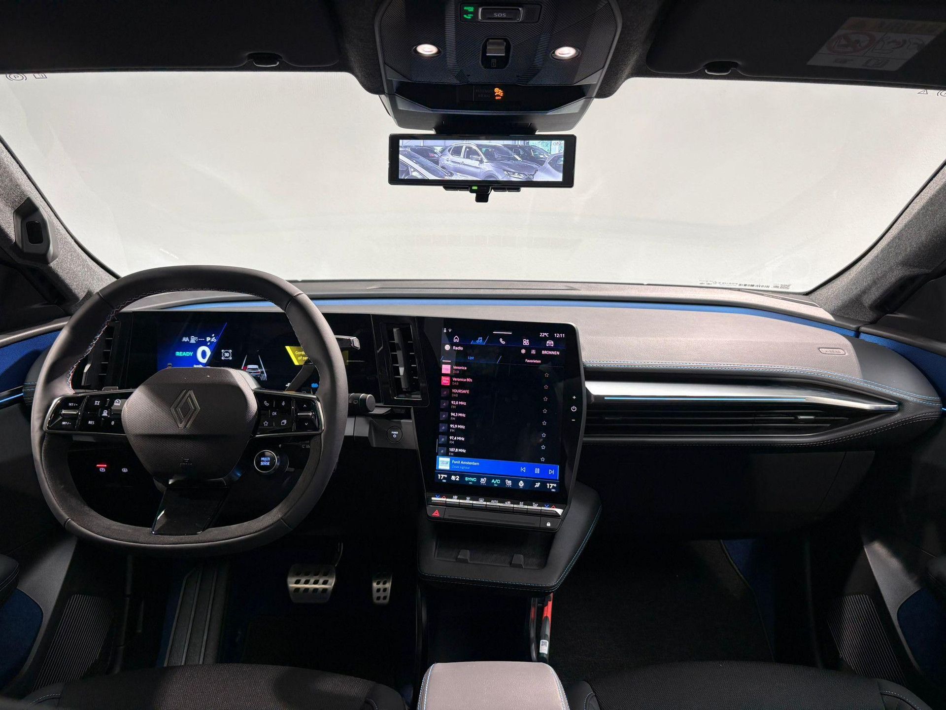 Renault Scénic met kenteken KDX-56-X – interieur