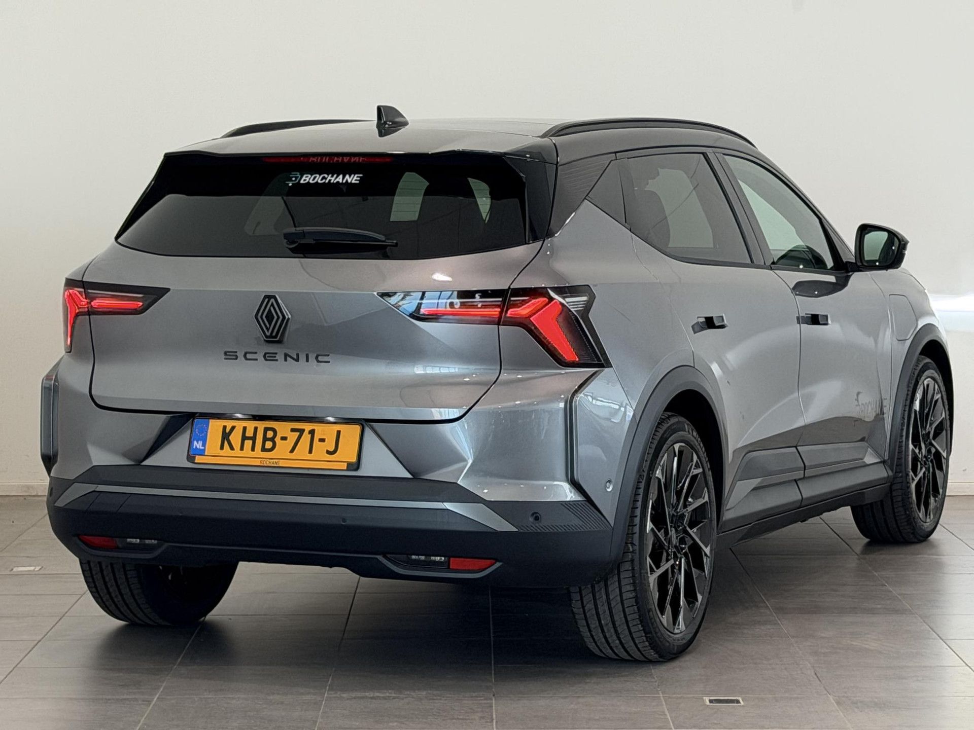 Renault Scénic met kenteken KHB-71-J – achteraanzicht