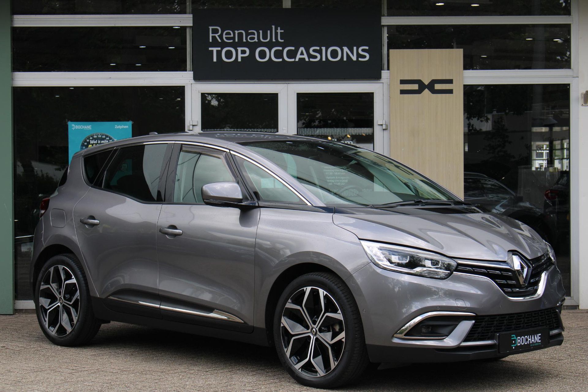Renault Scénic met kenteken KJL-27-G – detailfoto