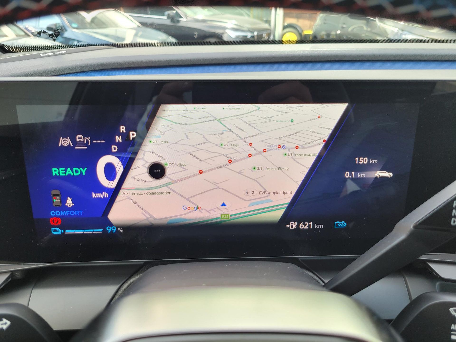 Renault Scénic met kenteken KLR-52-T – dashboard