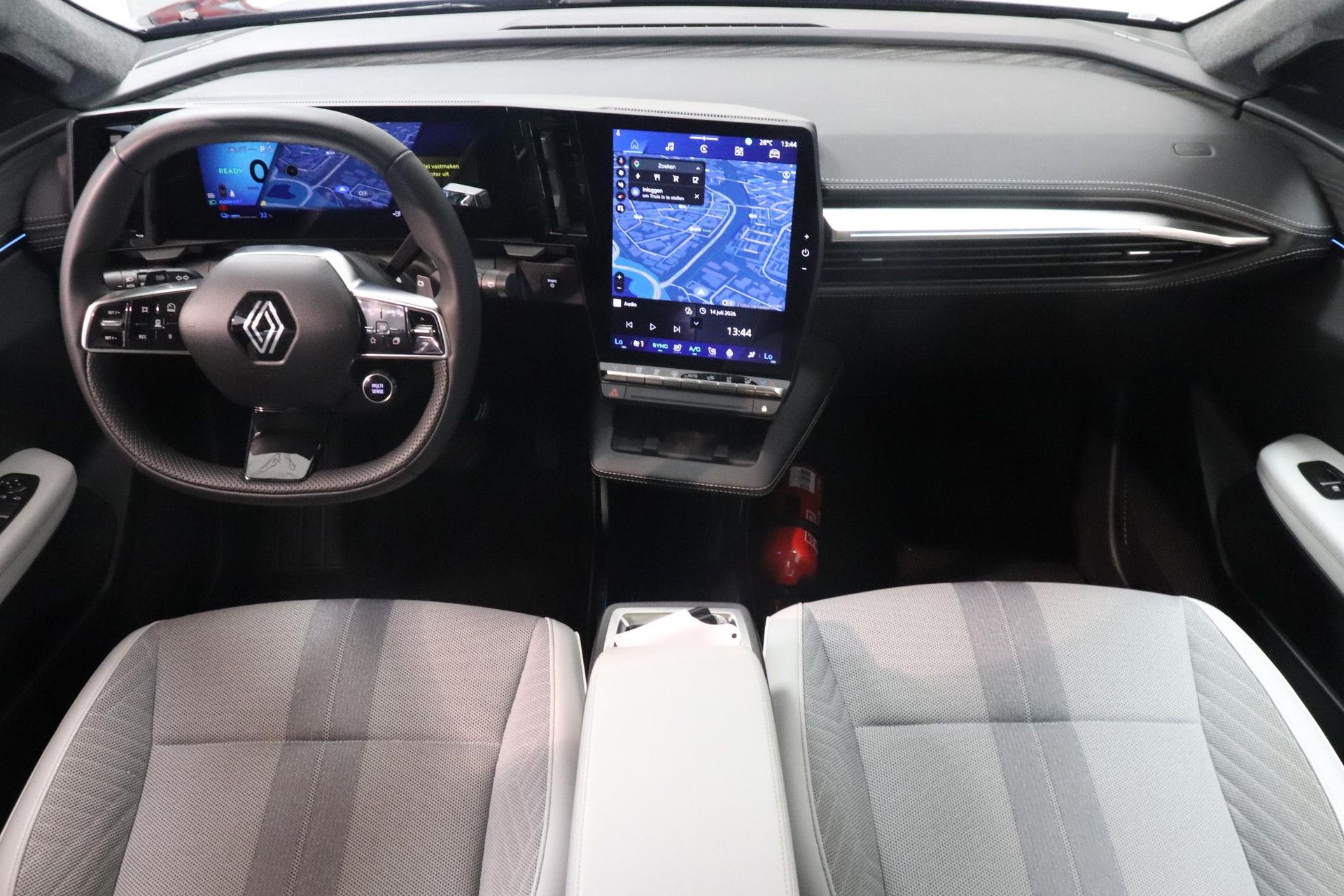 Renault Scénic met kenteken KPD-77-H – interieur