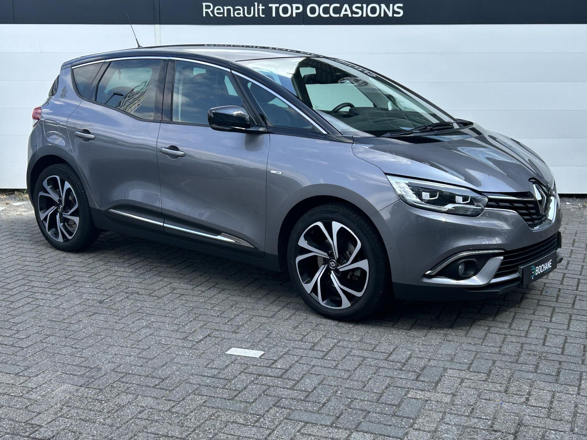 Renault Scénic met kenteken KPT-83-S – detailfoto
