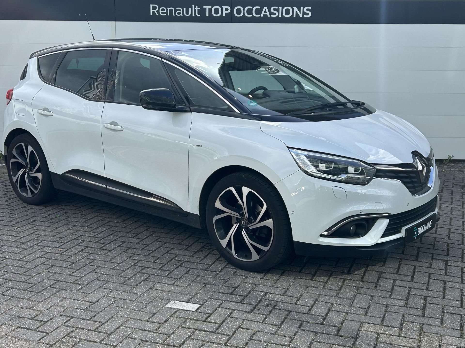Renault Scénic met kenteken PN-107-R – detailfoto