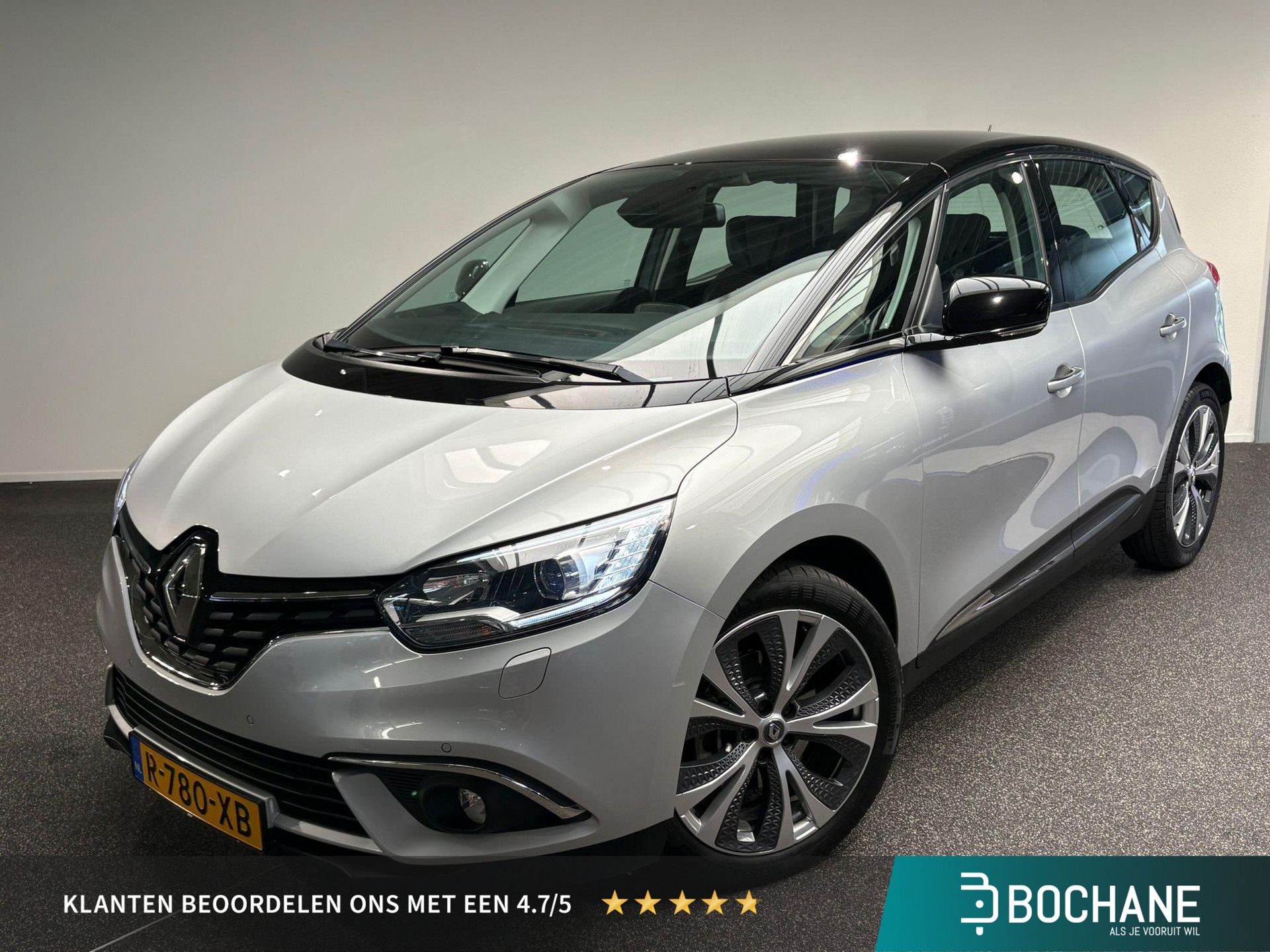 Renault Scénic met kenteken R-780-XB – vooraanzicht