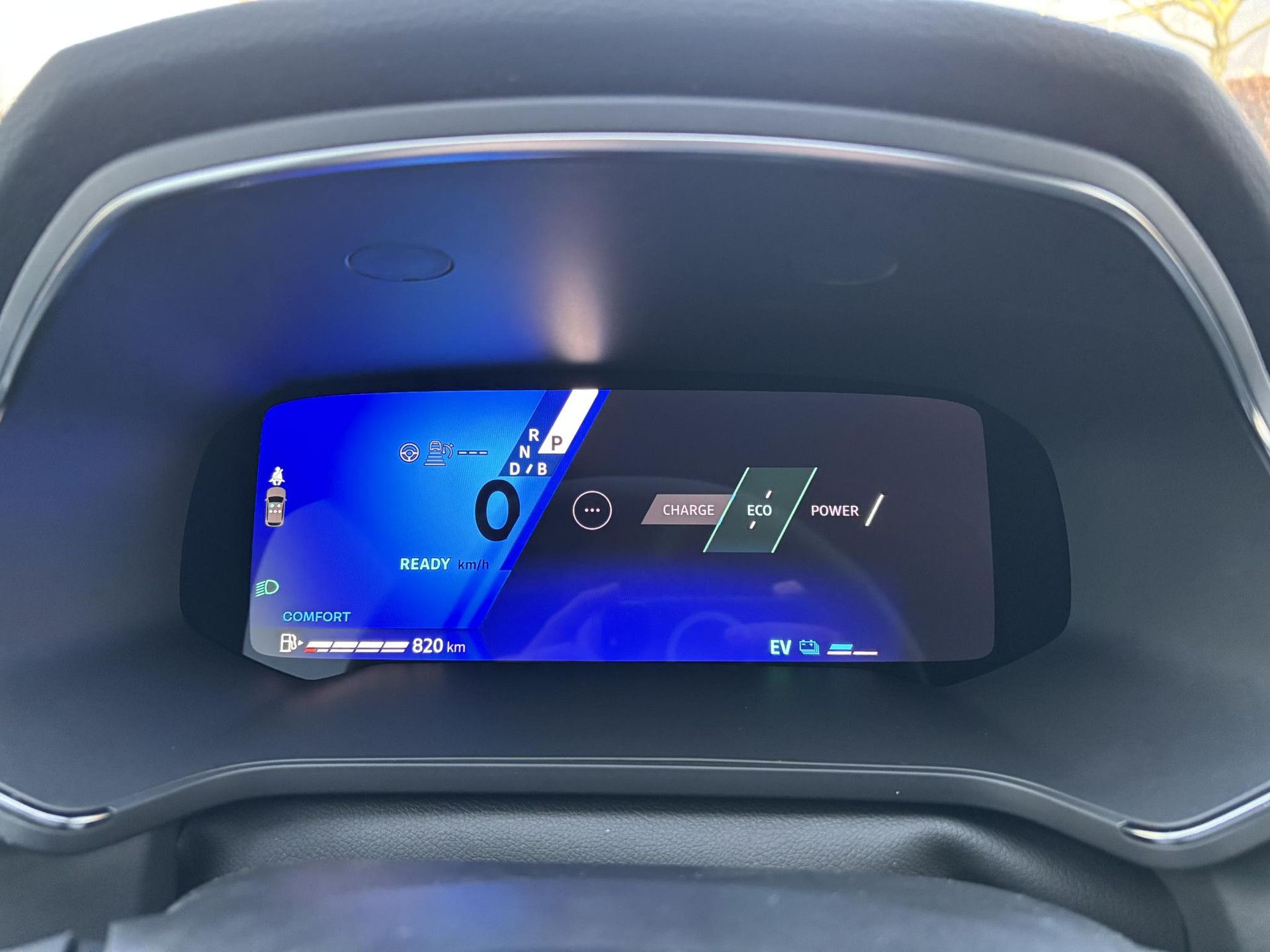 Renault Symbioz met kenteken JGZ-89-L – dashboard