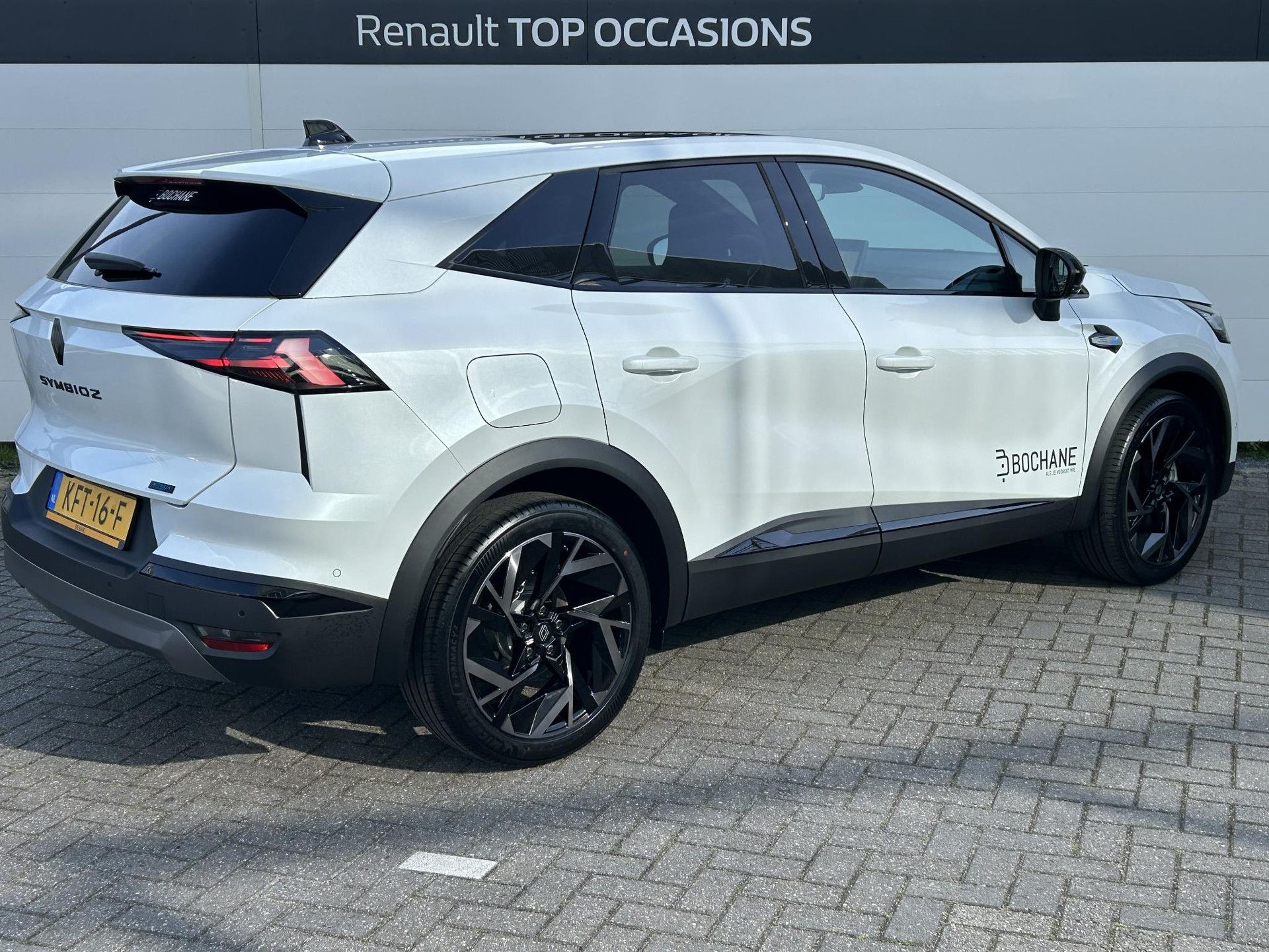 Renault Symbioz met kenteken KFT-16-F – achteraanzicht