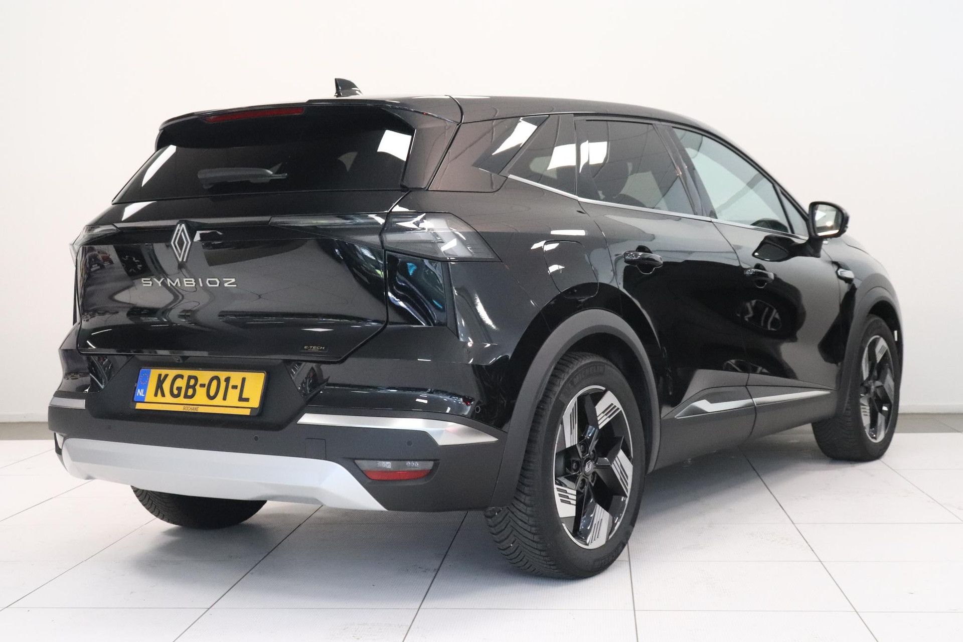 Renault Symbioz met kenteken KGB-01-L – achteraanzicht