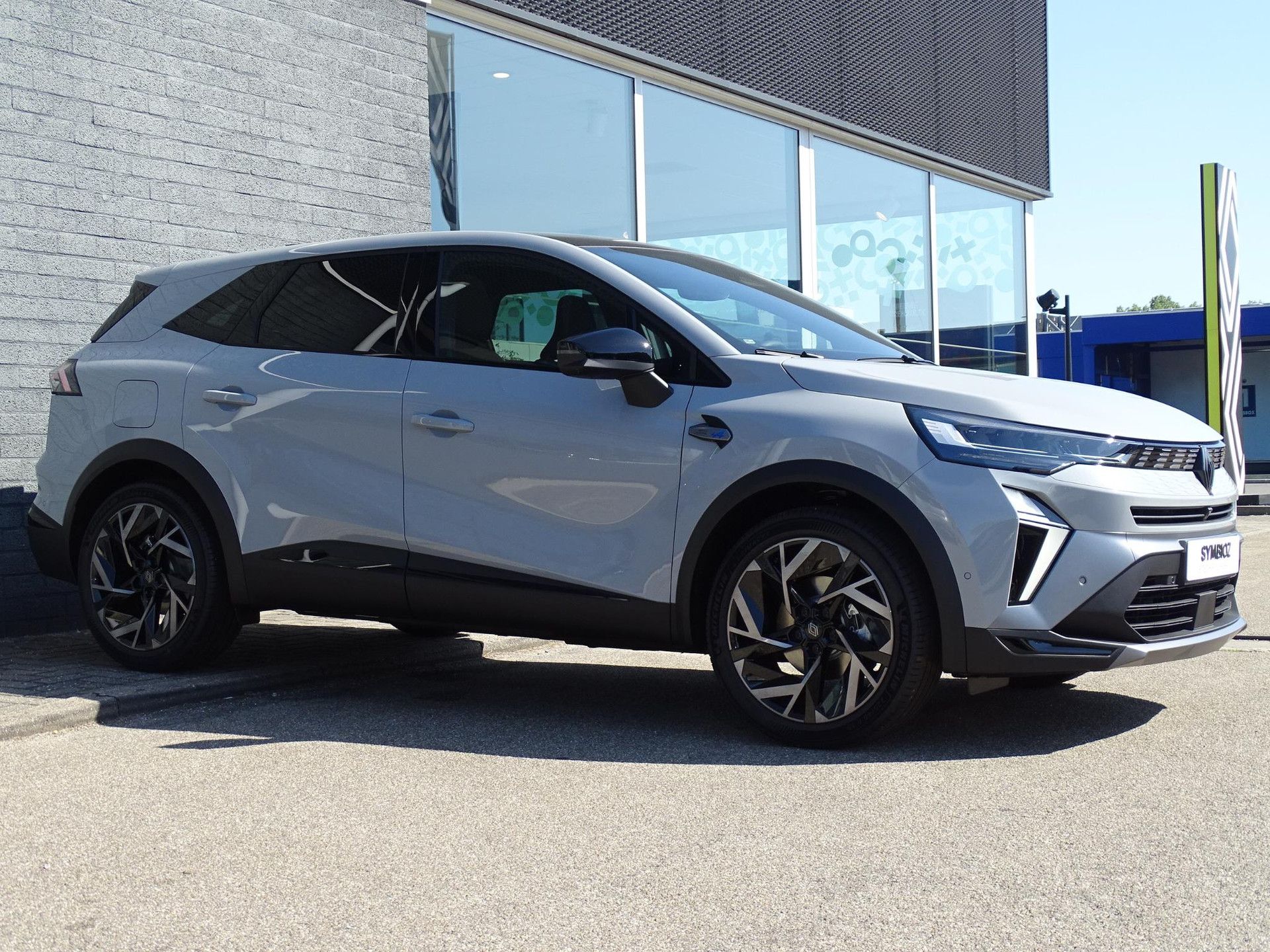 Renault Symbioz met kenteken KLR-36-T – detailfoto